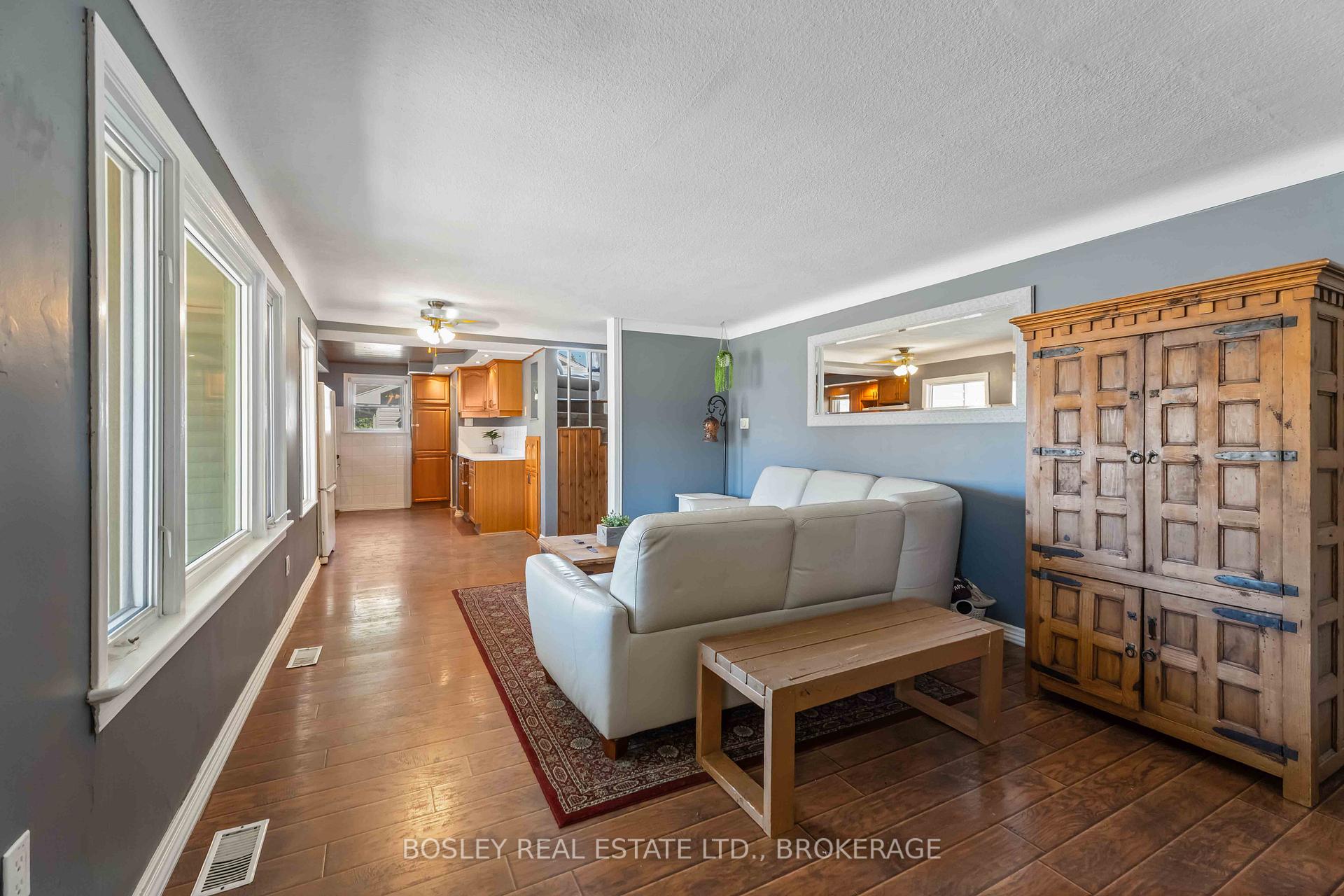 Photo 9 of 301 Pelham Road, St. Catharines, Rykert/Vansickle — HOMEH