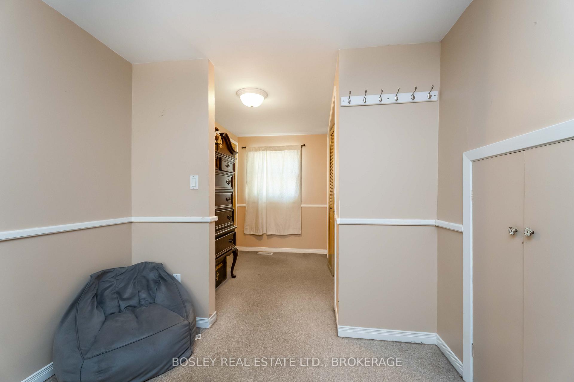 Photo 20 of 301 Pelham Road, St. Catharines, Rykert/Vansickle — HOMEH