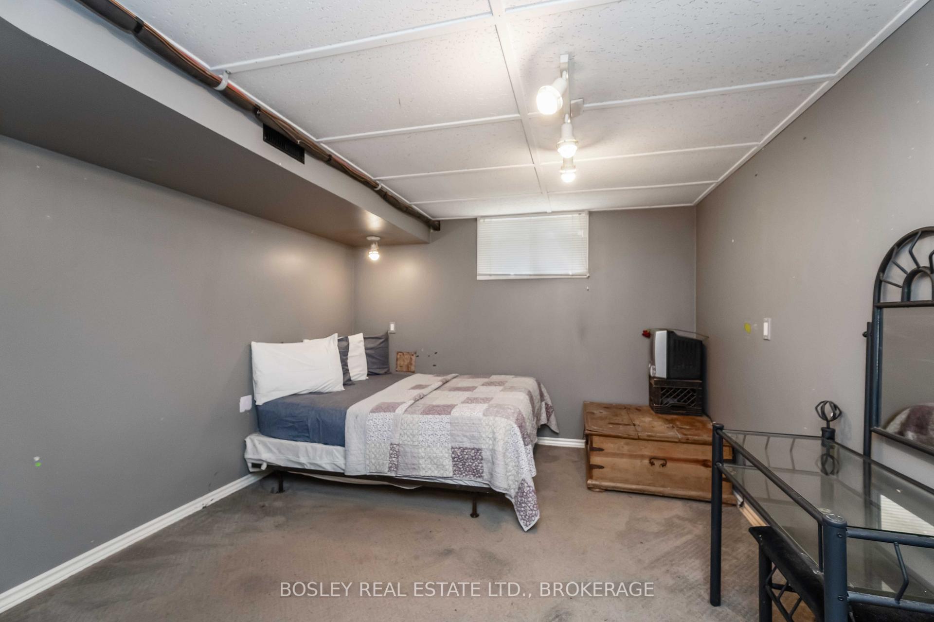 Photo 29 of 301 Pelham Road, St. Catharines, Rykert/Vansickle — HOMEH