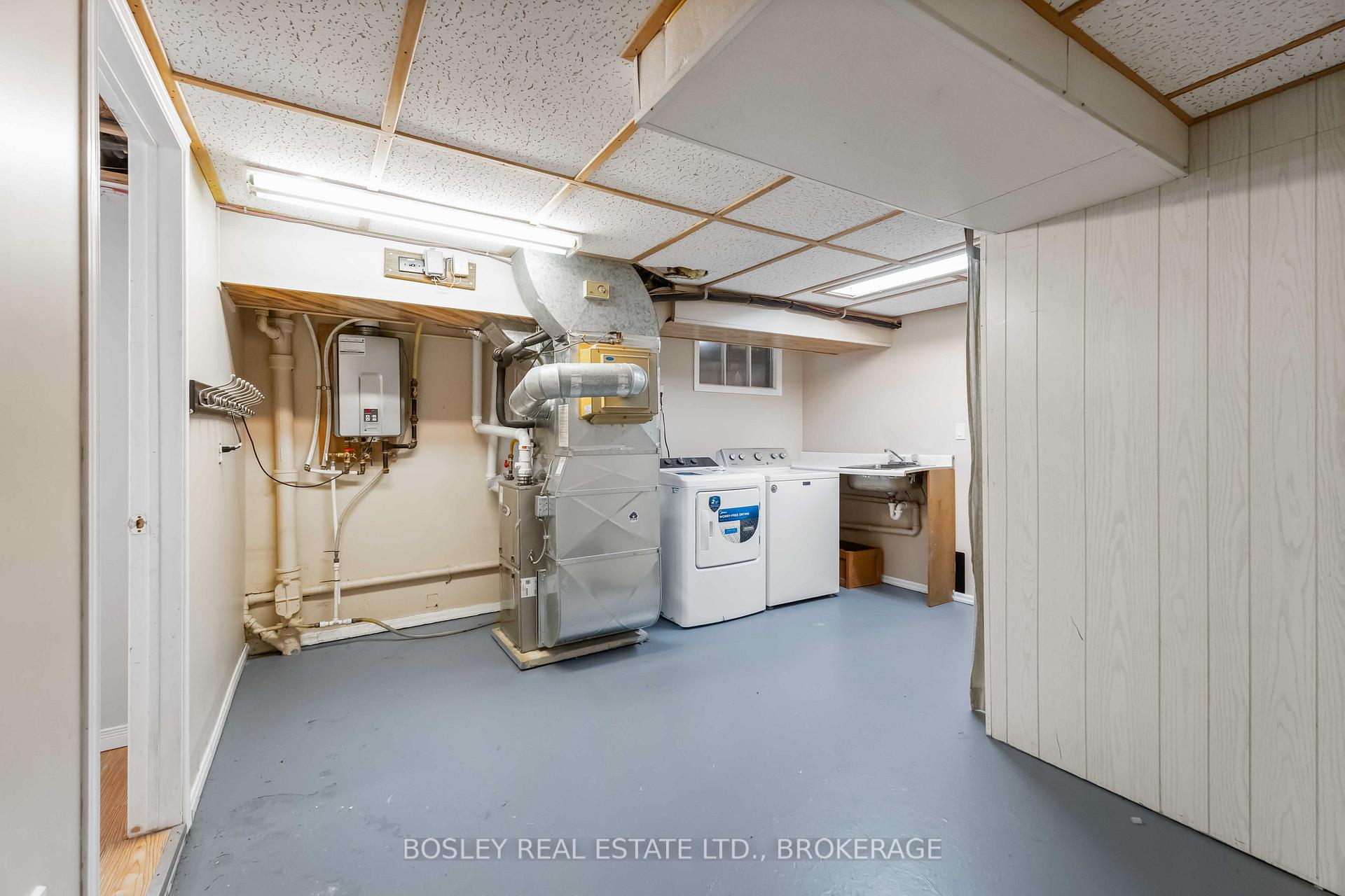 Photo 34 of 301 Pelham Road, St. Catharines, Rykert/Vansickle — HOMEH