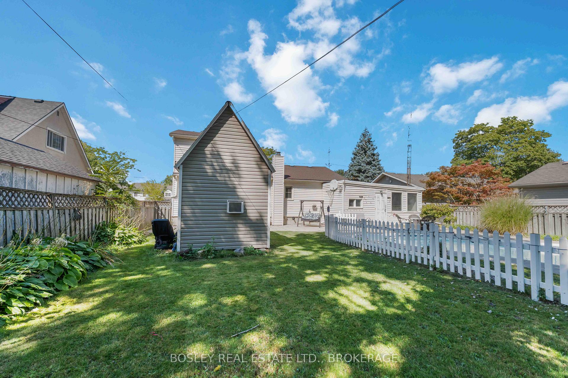 Photo 42 of 301 Pelham Road, St. Catharines, Rykert/Vansickle — HOMEH