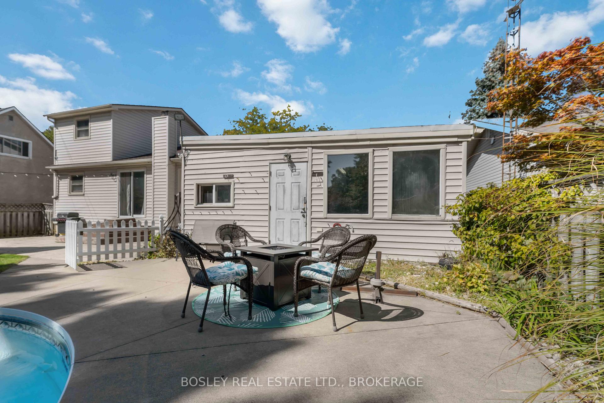 Photo 46 of 301 Pelham Road, St. Catharines, Rykert/Vansickle — HOMEH