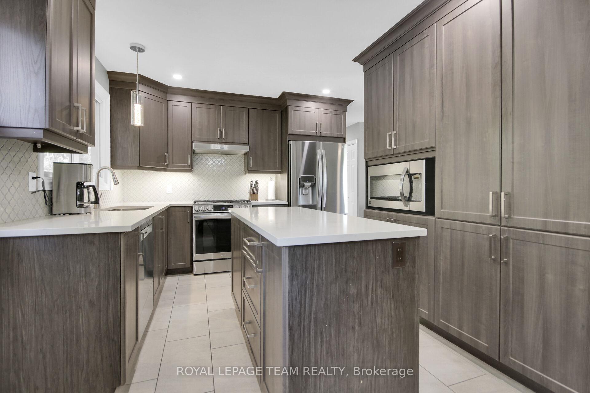 Photo 5 of 17 Owlshead Rd, Ottawa, Munster — HOMEH