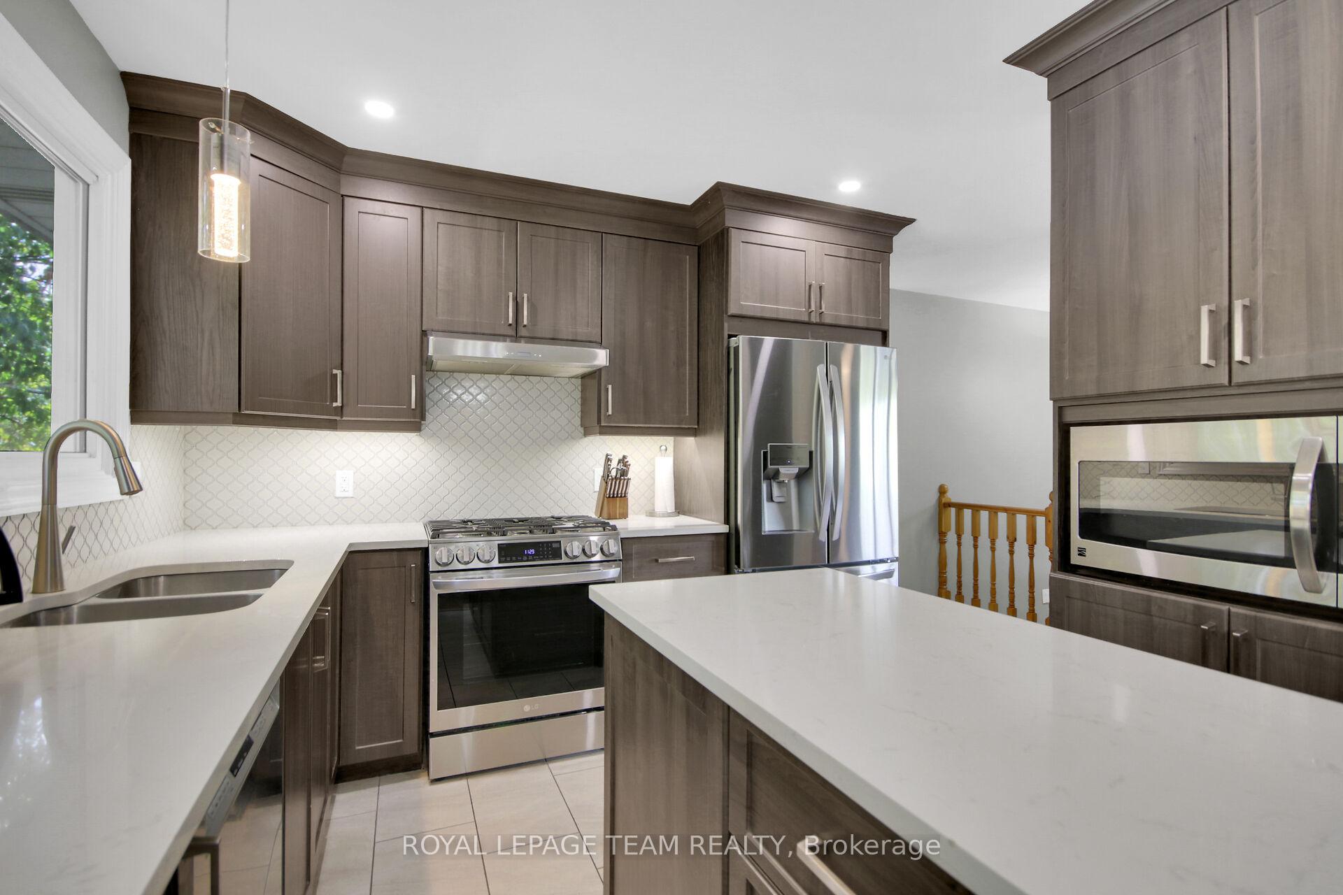 Photo 8 of 17 Owlshead Rd, Ottawa, Munster — HOMEH