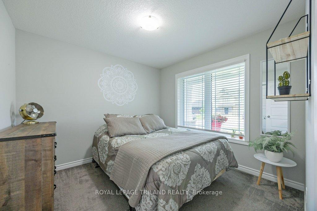 Photo 6 of 27 Foxtail Lane, St. Thomas — HOMEH