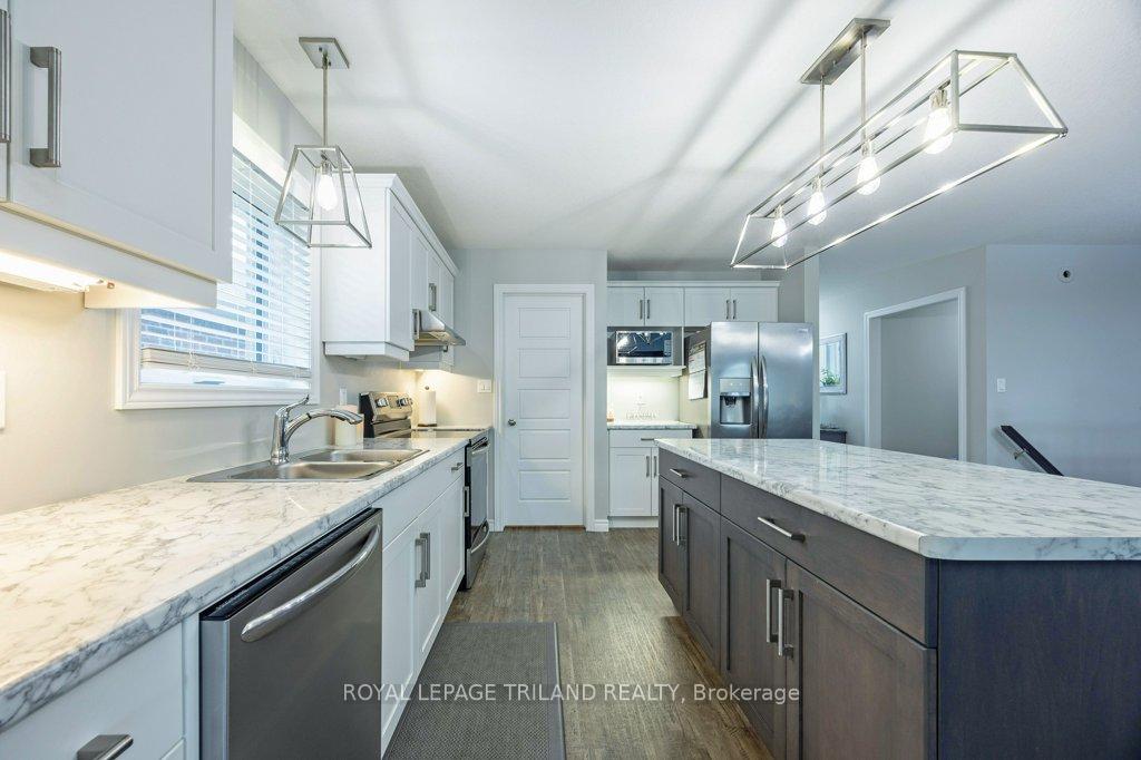 Photo 16 of 27 Foxtail Lane, St. Thomas — HOMEH