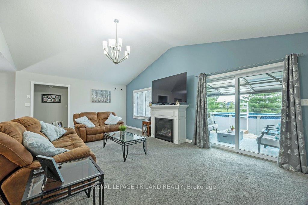 Photo 18 of 27 Foxtail Lane, St. Thomas — HOMEH