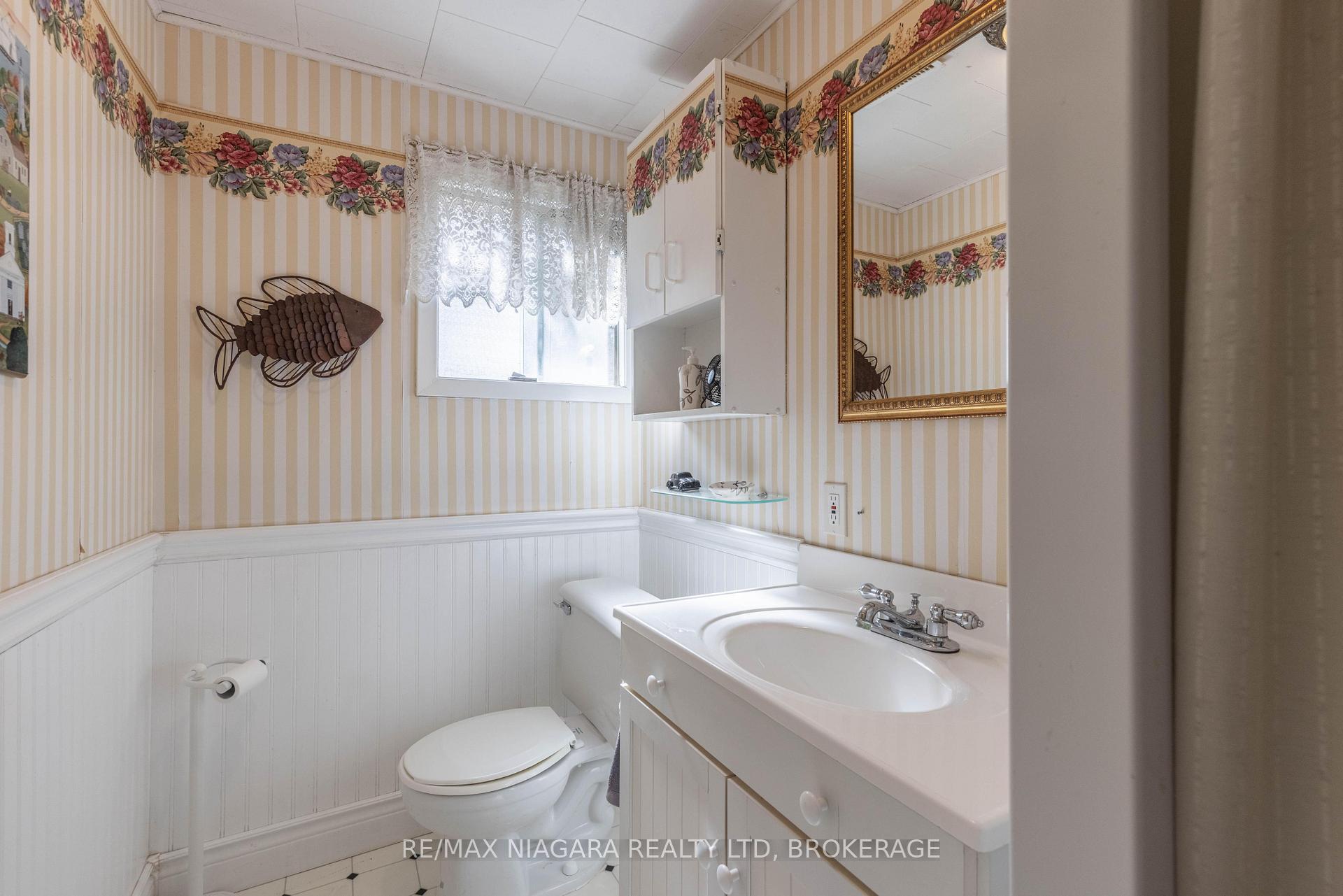 Photo 20 of 8 Jefferson Drive, St. Catharines, Lakeport — HOMEH
