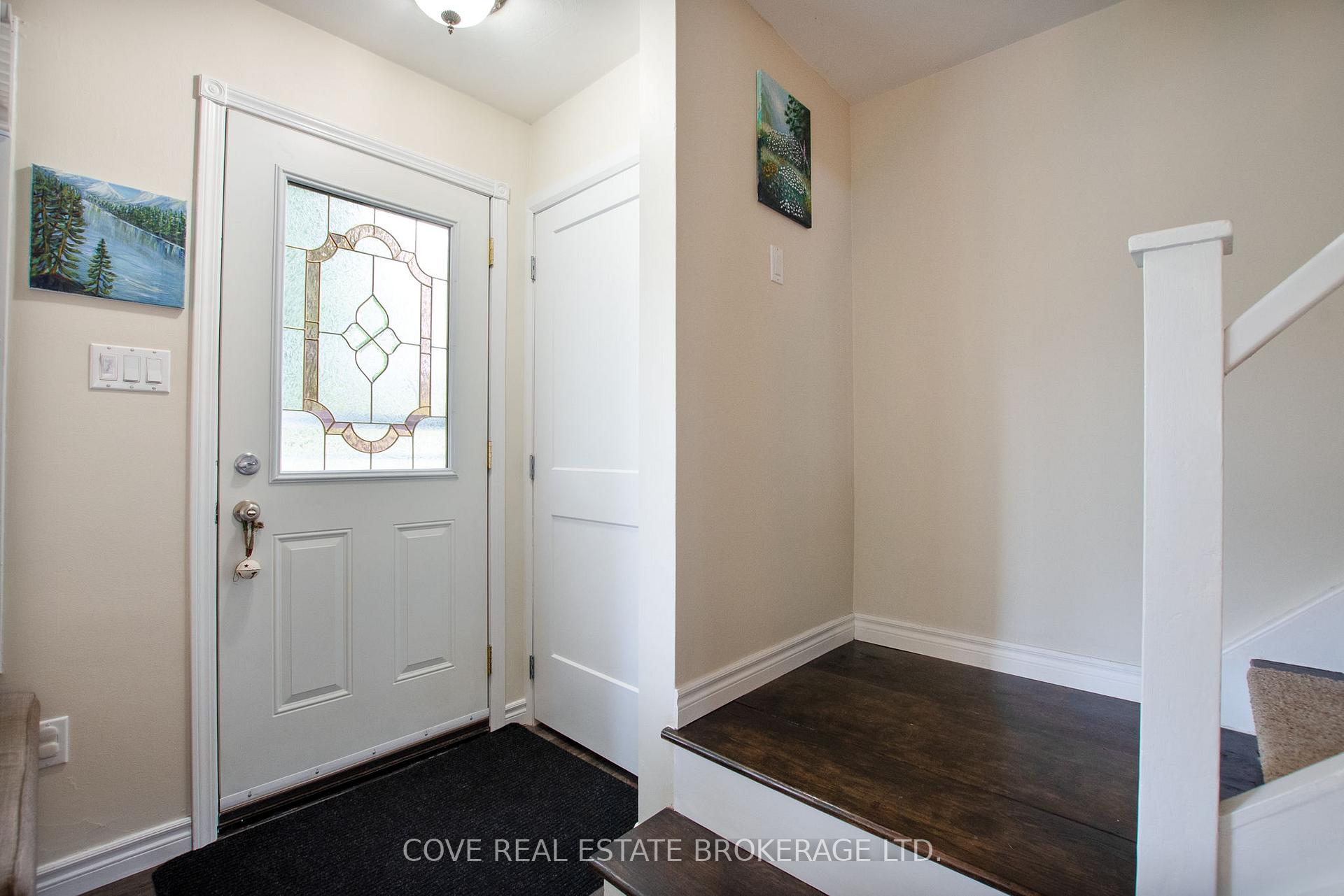 Photo 5 of 437 Forest Avenue, St. Thomas — HOMEH