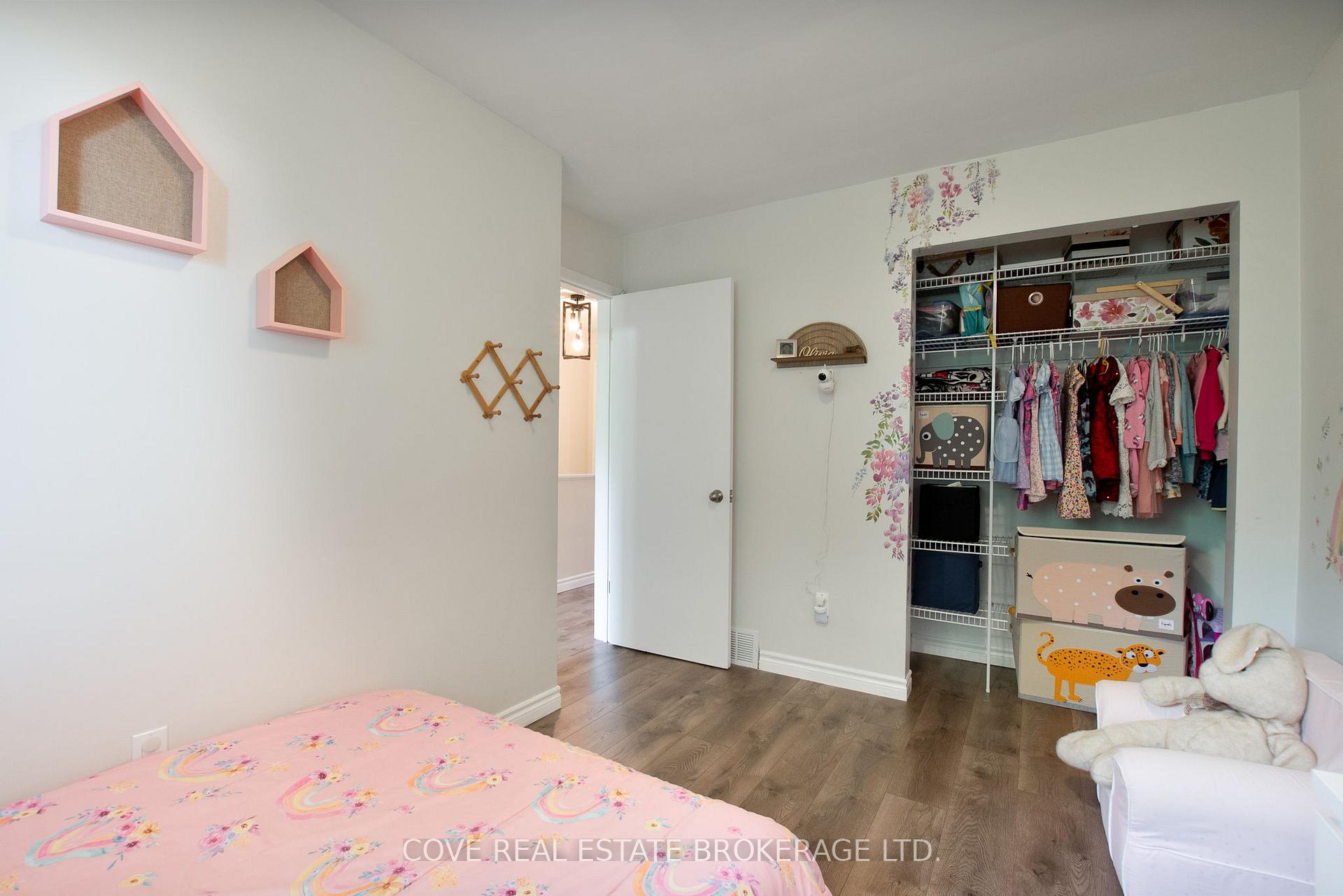 Photo 18 of 437 Forest Avenue, St. Thomas — HOMEH