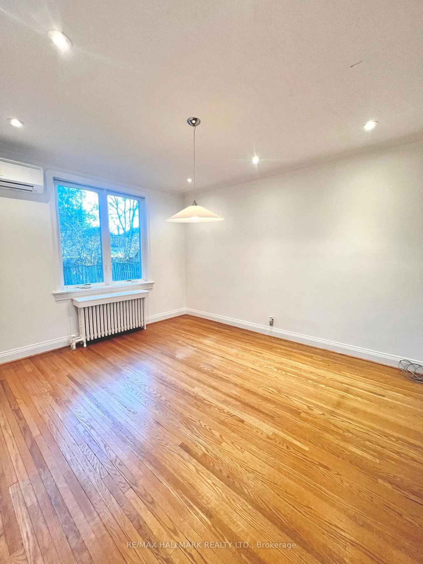 Photo 7 of 59 Divadale Drive, Toronto, Leaside — HOMEH