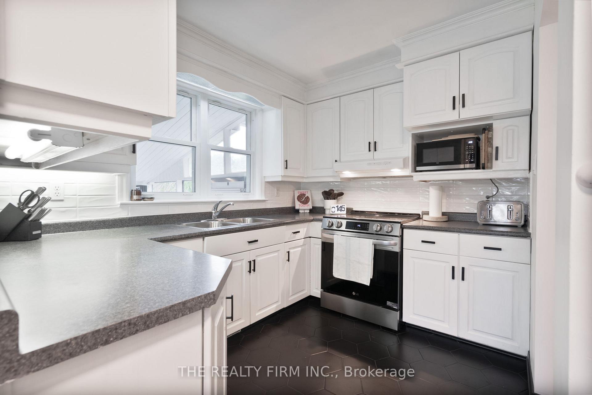 Photo 8 of 56 Sparta Street, St. Thomas — HOMEH