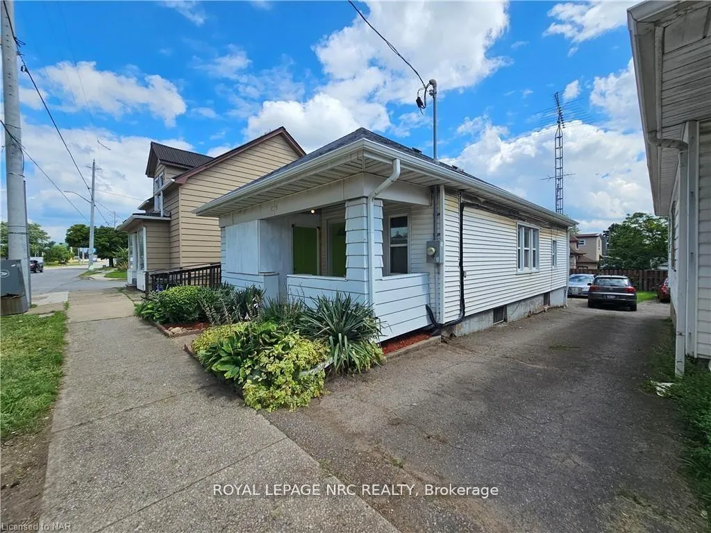 Photo 1 of 170 Niagara Street W, St. Catharines, E. Chester — HOMEH