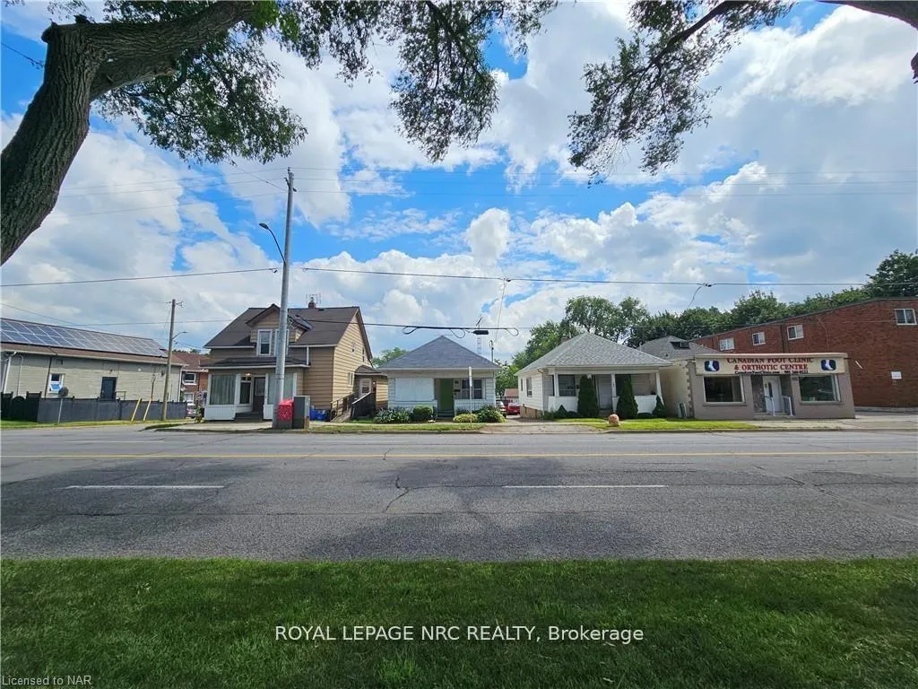 Photo 2 of 170 Niagara Street W, St. Catharines, E. Chester — HOMEH