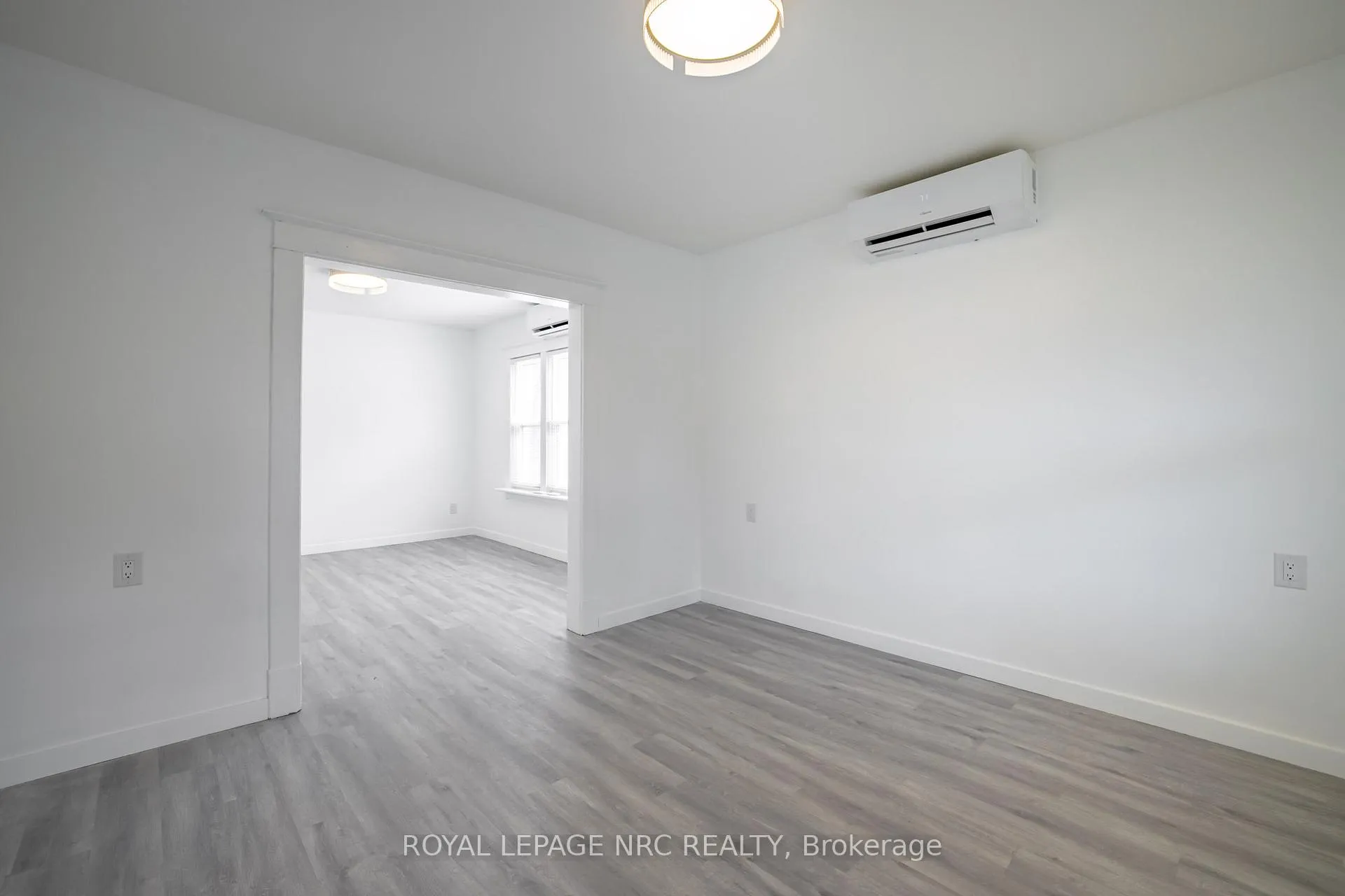 Photo 5 of 170 Niagara Street W, St. Catharines, E. Chester — HOMEH
