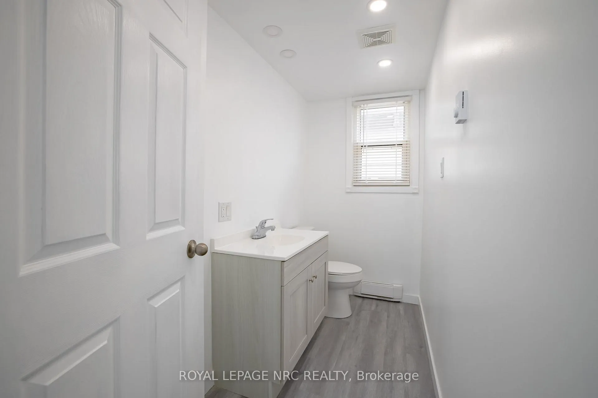 Photo 14 of 170 Niagara Street W, St. Catharines, E. Chester — HOMEH