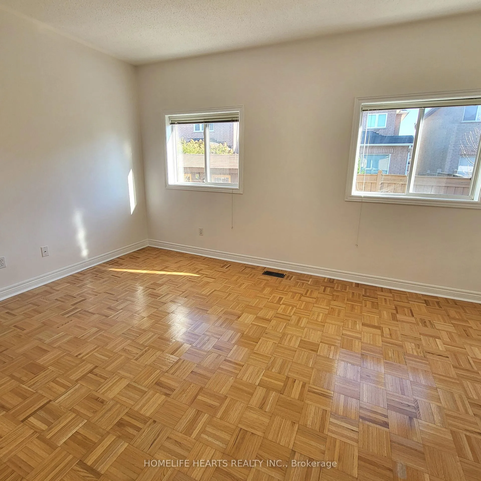 Photo 13 of 15 Cattail Drive, Vaughan, Vellore Village — HOMEH