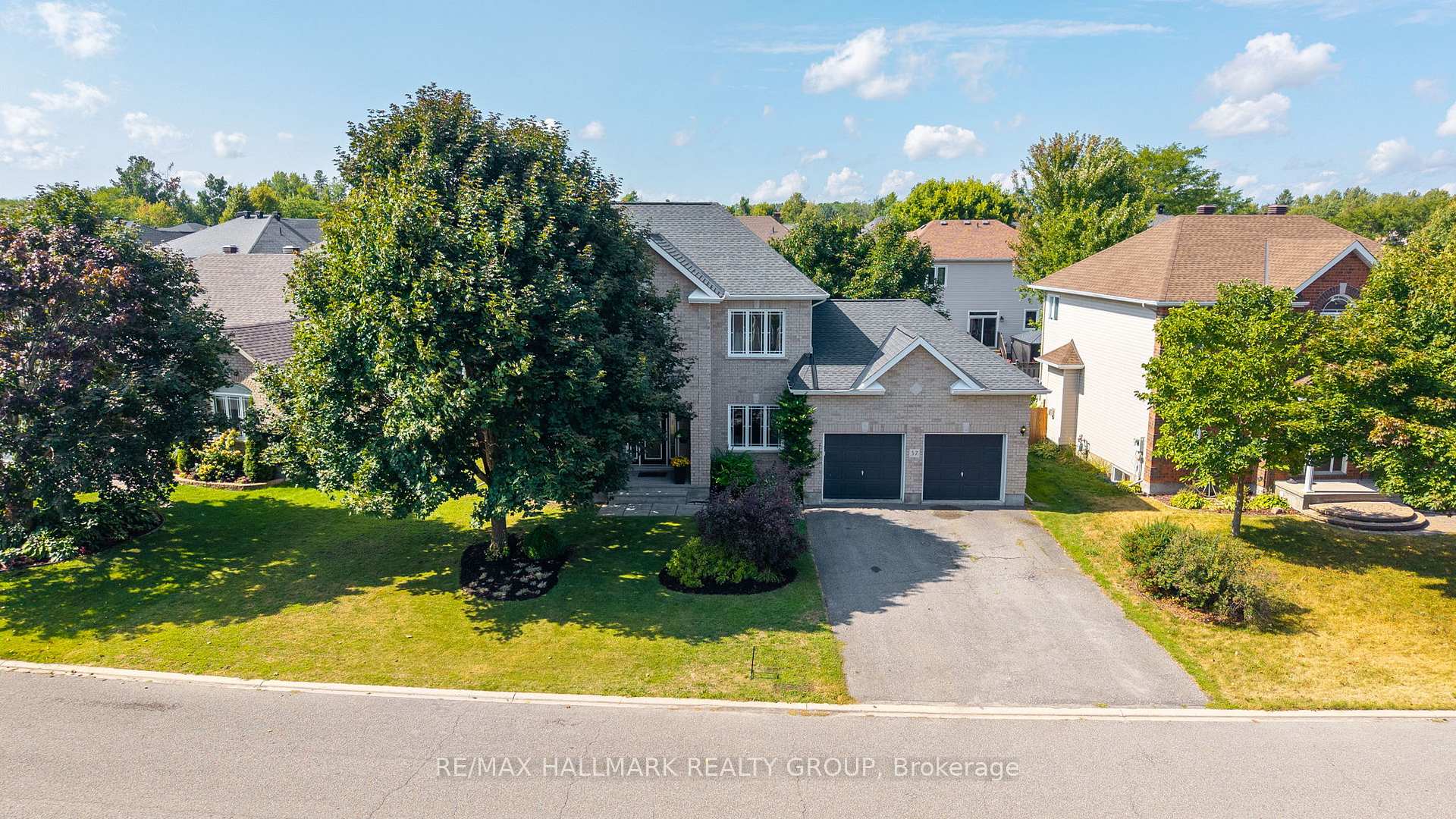 Photo 10 of 37 Wilderness Way, Ottawa, Stittsville (North) — HOMEH