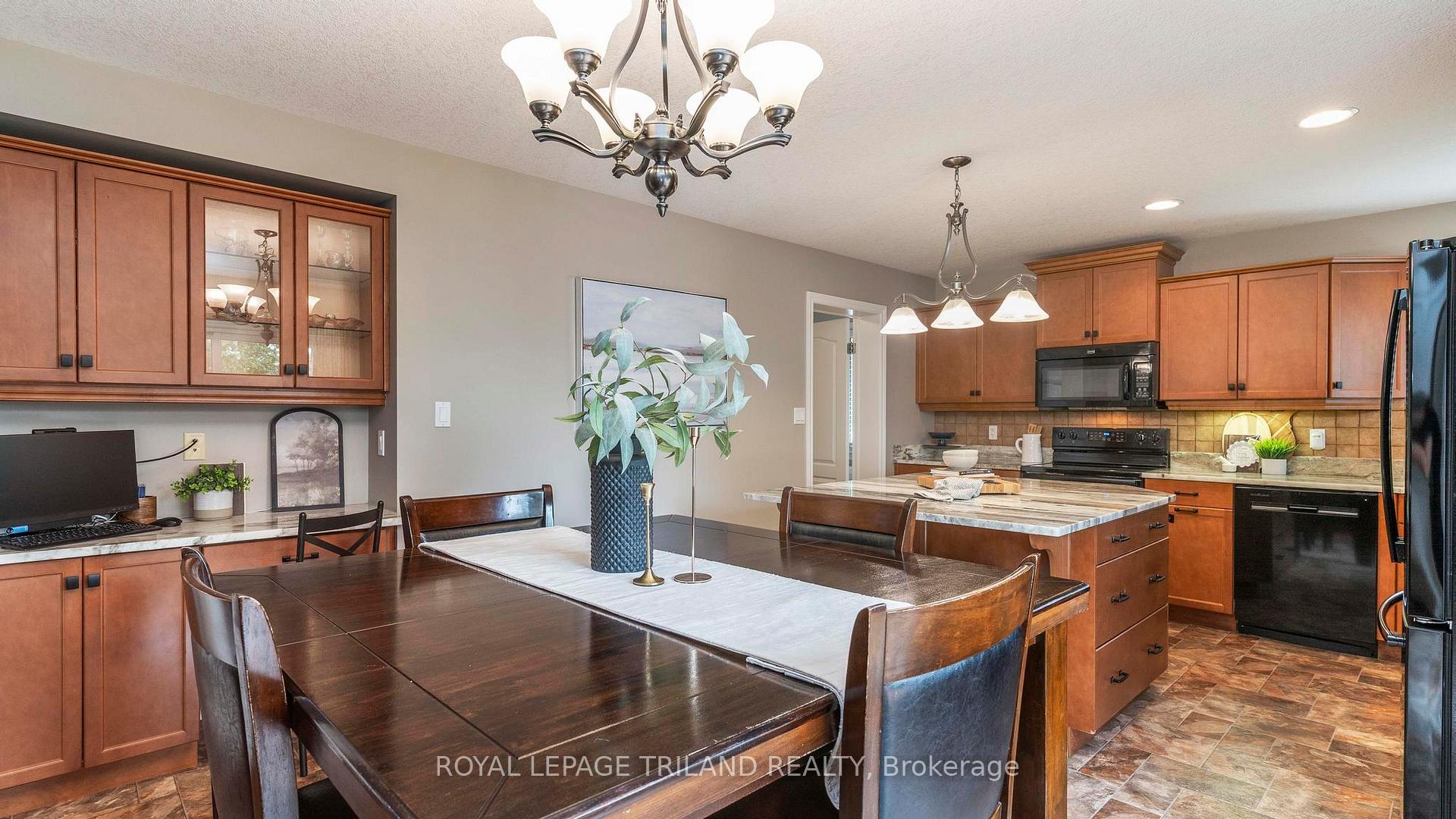 Photo 14 of 16 Kensington Court, St. Thomas — HOMEH