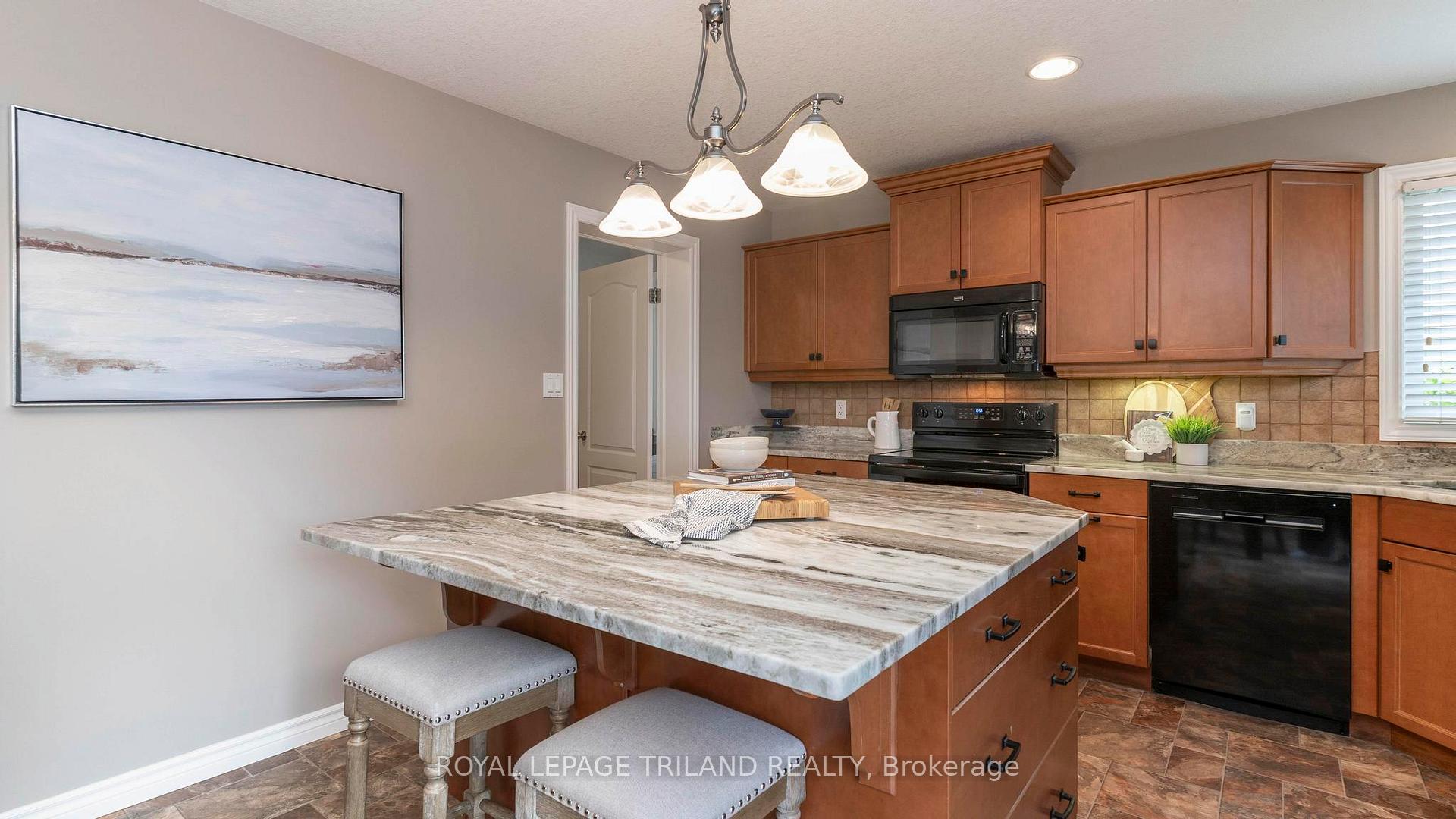 Photo 15 of 16 Kensington Court, St. Thomas — HOMEH