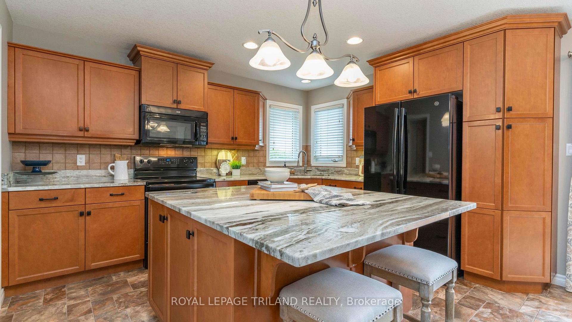 Photo 16 of 16 Kensington Court, St. Thomas — HOMEH
