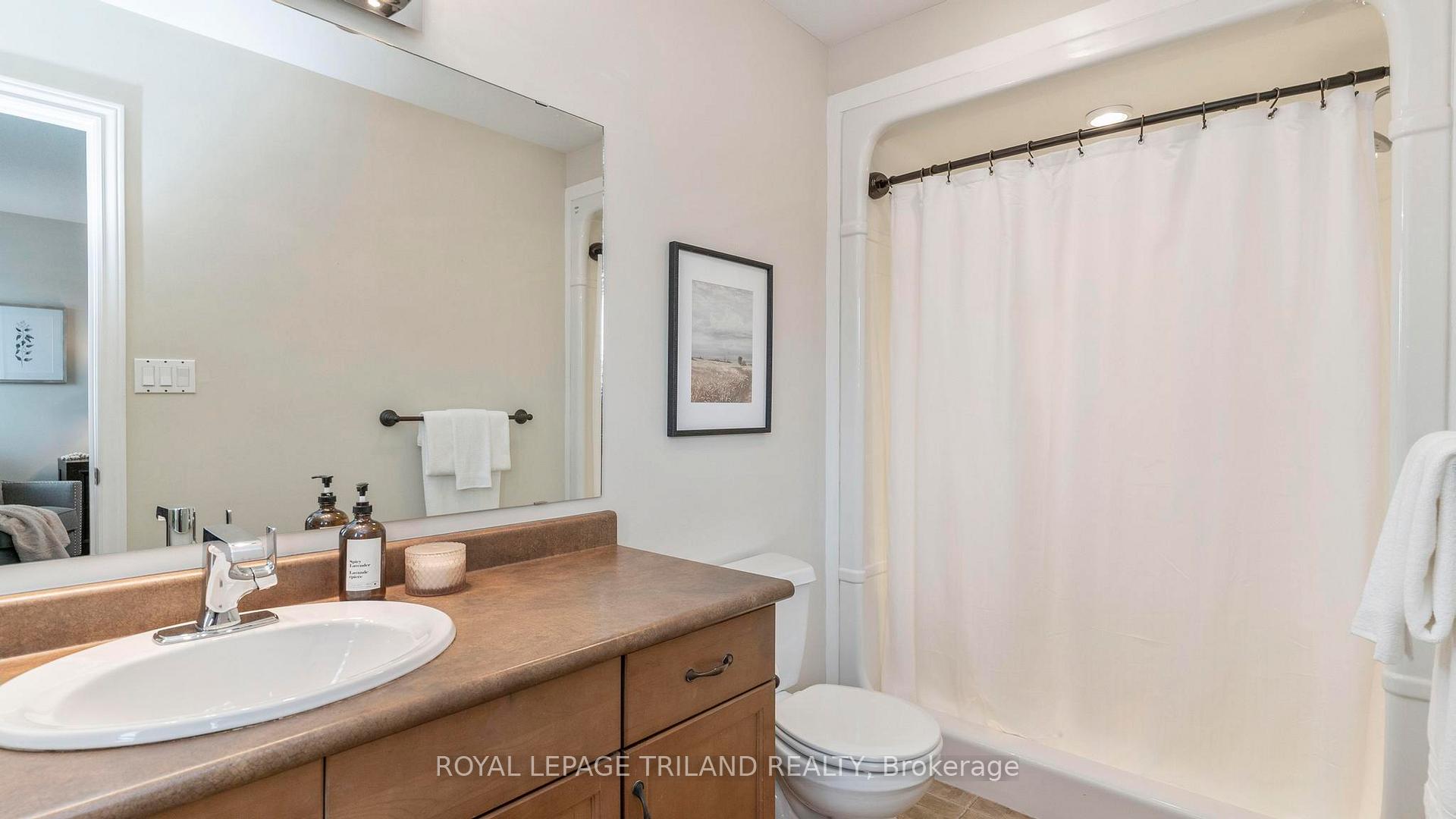 Photo 24 of 16 Kensington Court, St. Thomas — HOMEH