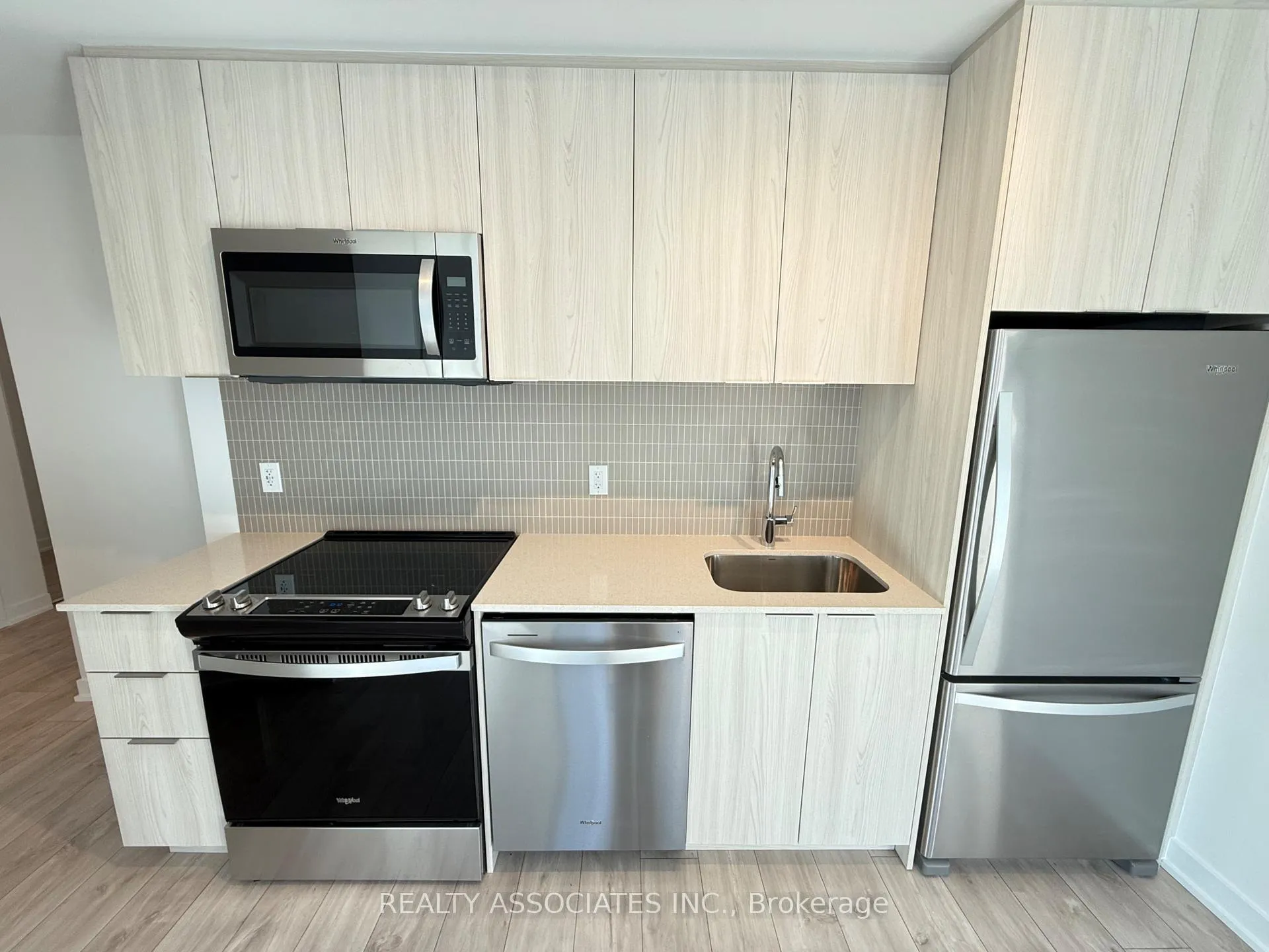 Photo 5 of Unit 503, 720 Whitlock Avenue, Milton, Cobban — HOMEH