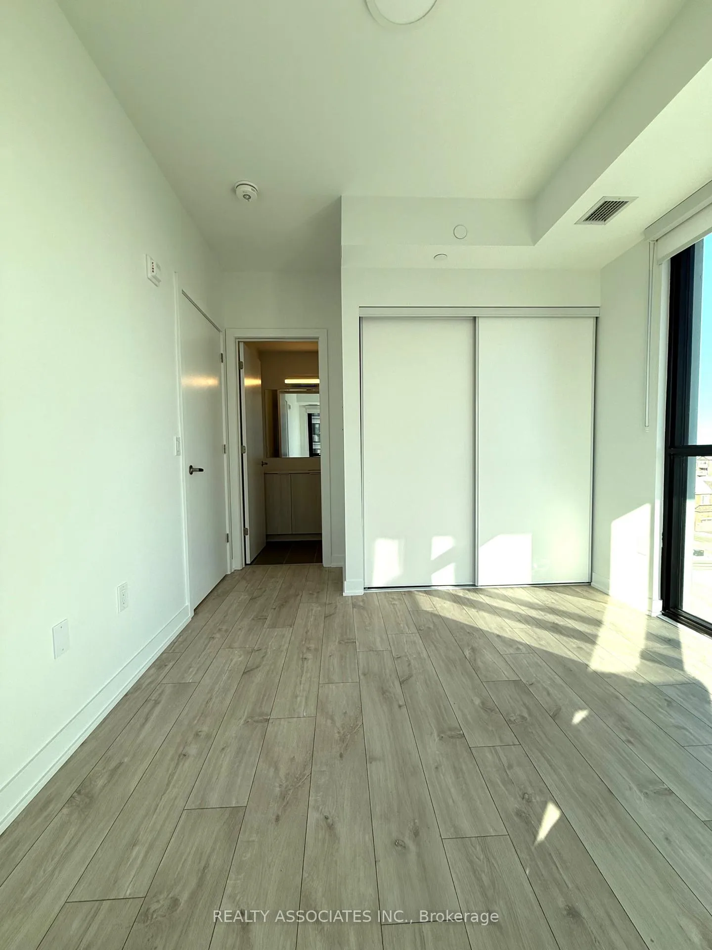 Photo 8 of Unit 503, 720 Whitlock Avenue, Milton, Cobban — HOMEH
