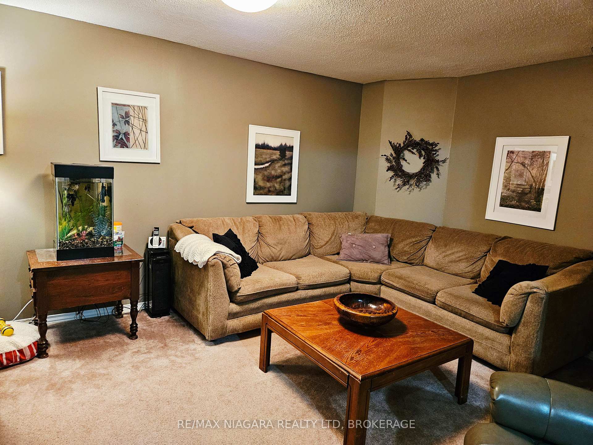 Photo 29 of 26 Strada Boulevard, St. Catharines, Rykert/Vansickle — HOMEH