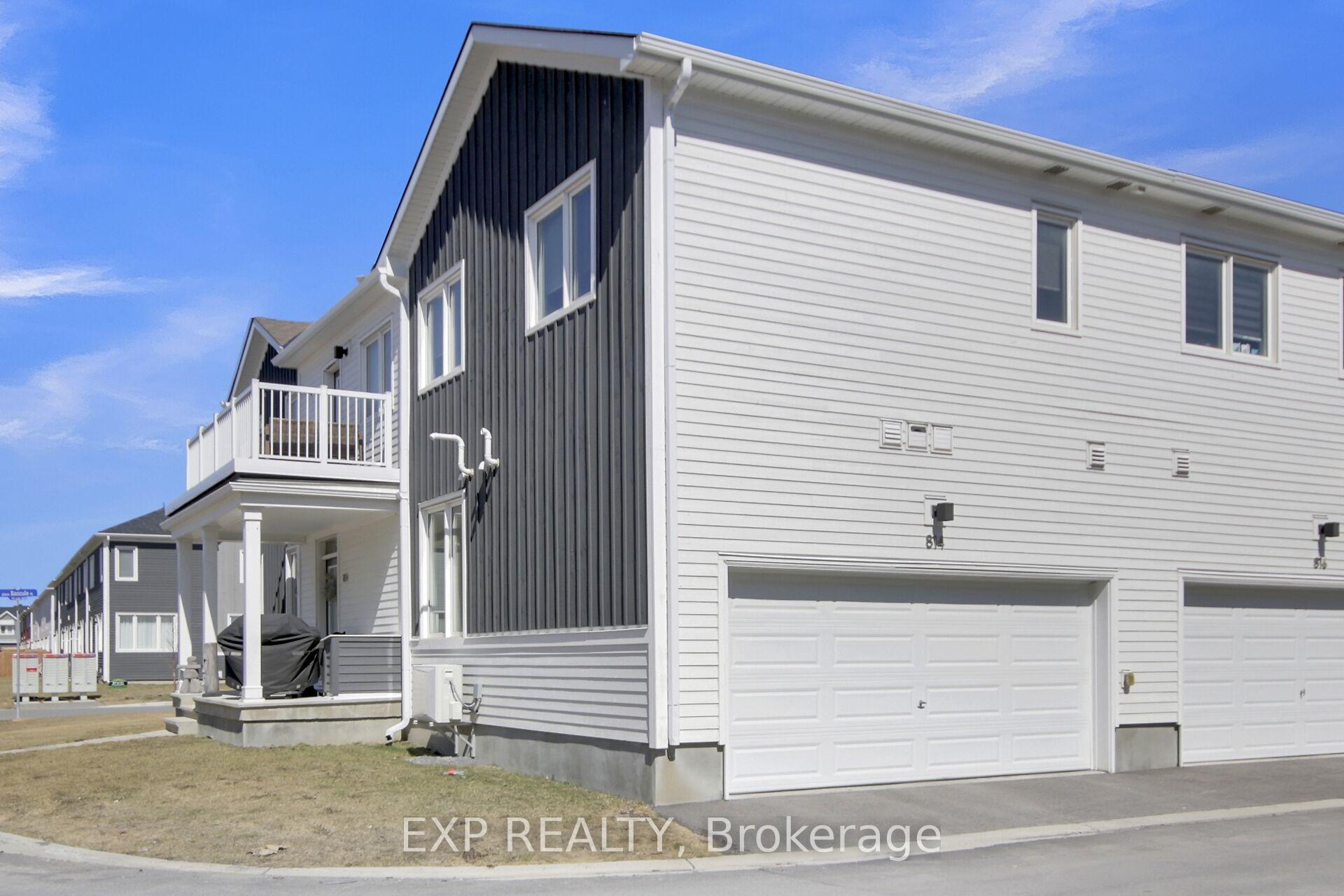 Photo 3 of 814 Bascule Place, Ottawa, Btwn Franktown Rd. & Fallowfield Rd. — HOMEH