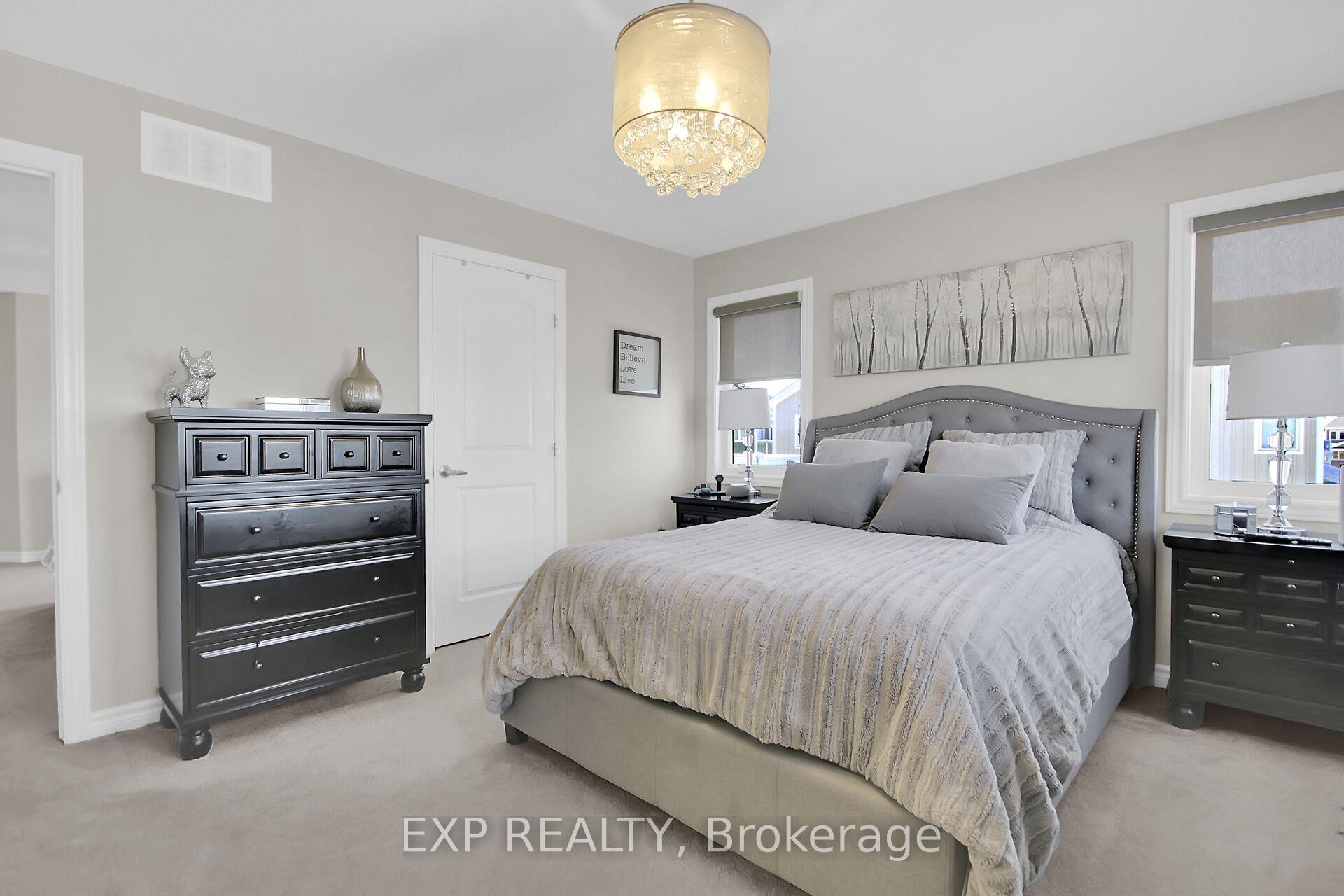 Photo 13 of 814 Bascule Place, Ottawa, Btwn Franktown Rd. & Fallowfield Rd. — HOMEH