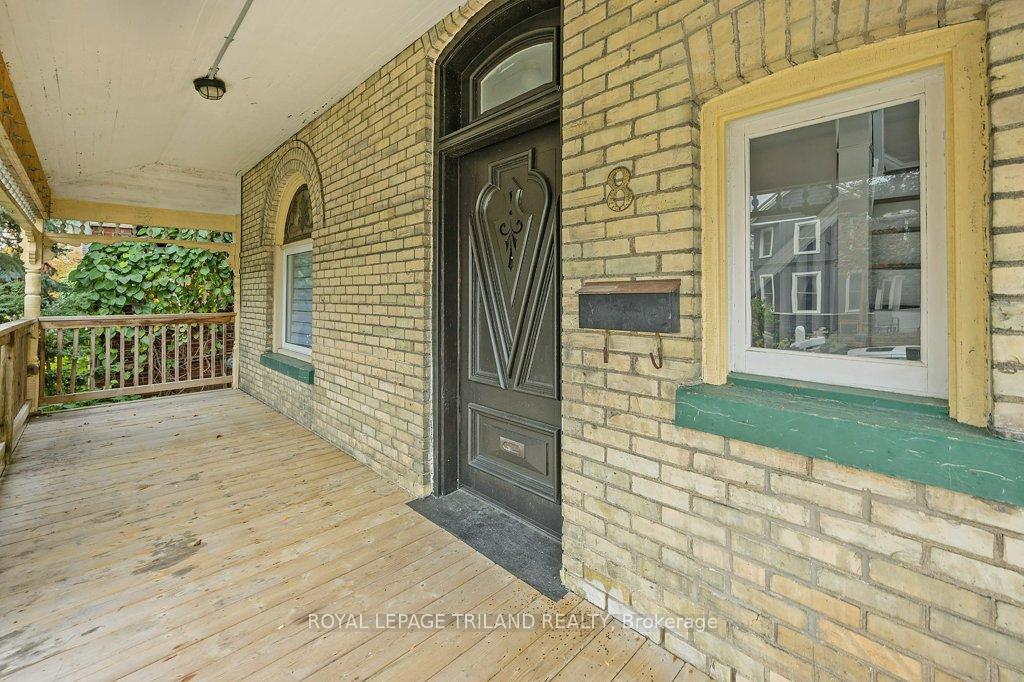 Photo 3 of 8 Elizabeth Street, St. Thomas — HOMEH