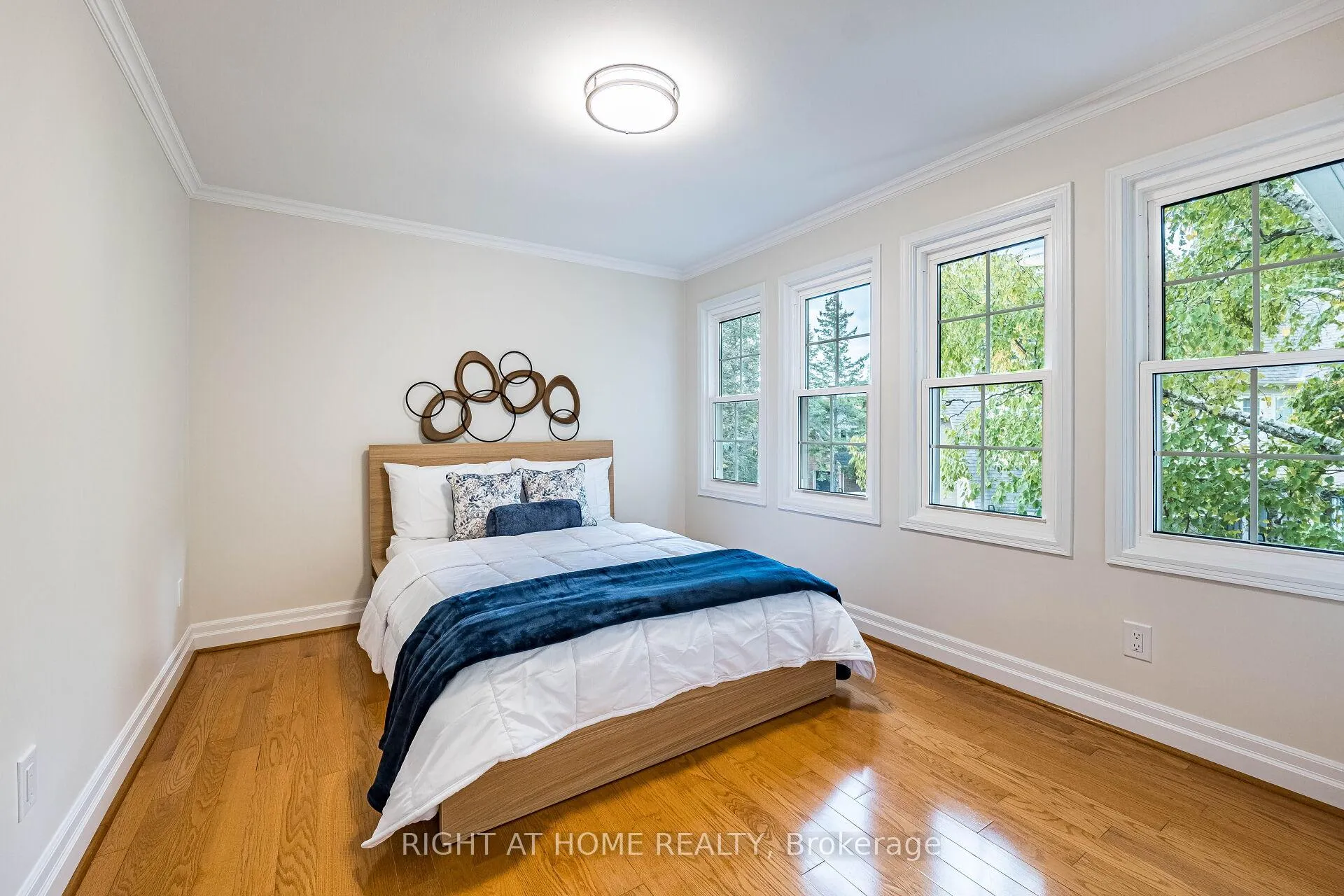 Photo 26 of 51 Redwood Lane, Markham, Unionville — HOMEH