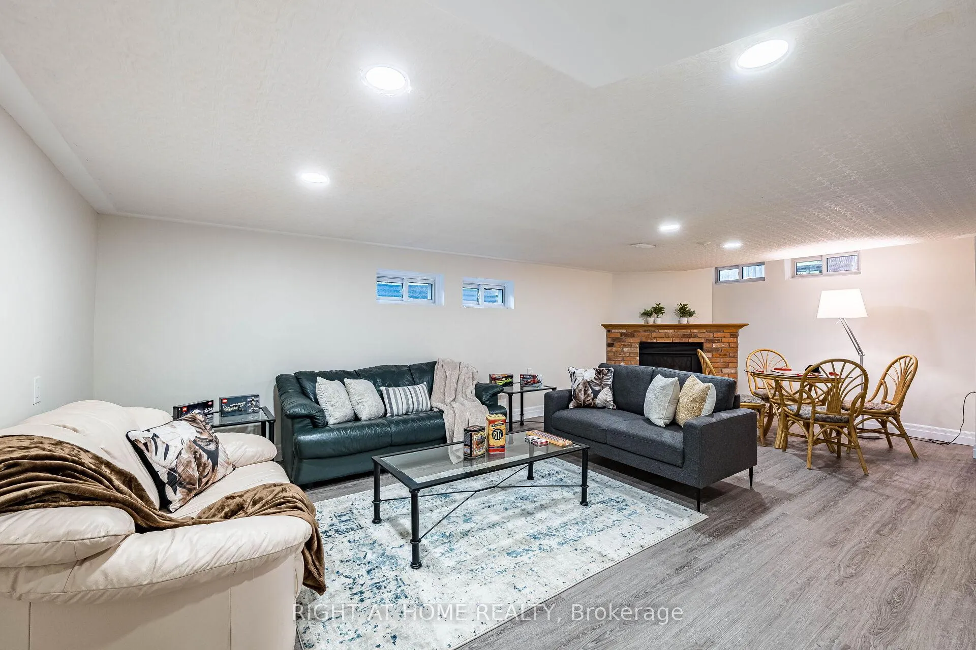 Photo 29 of 51 Redwood Lane, Markham, Unionville — HOMEH