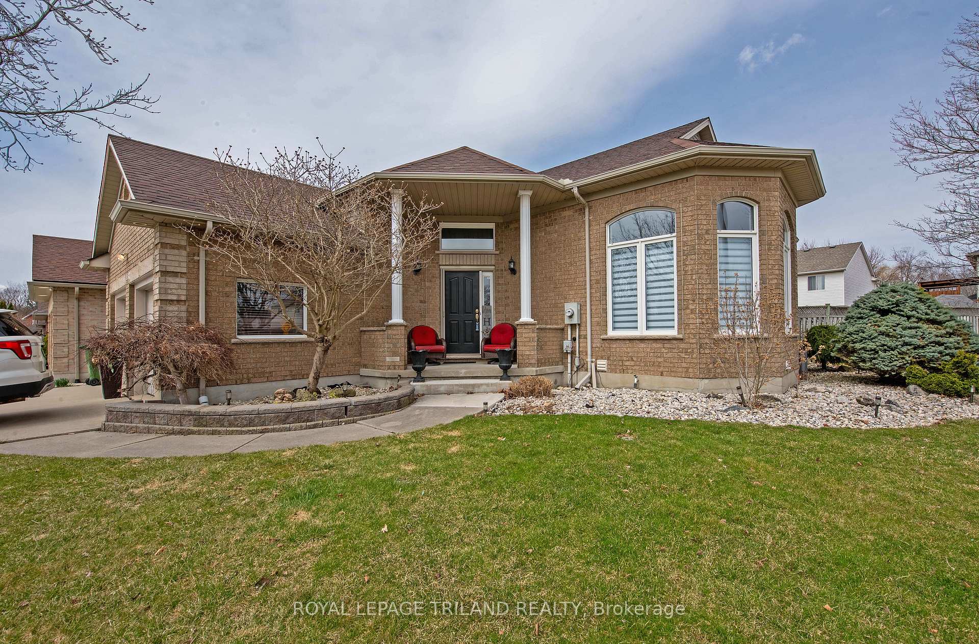Front of 2 Galbraith Court