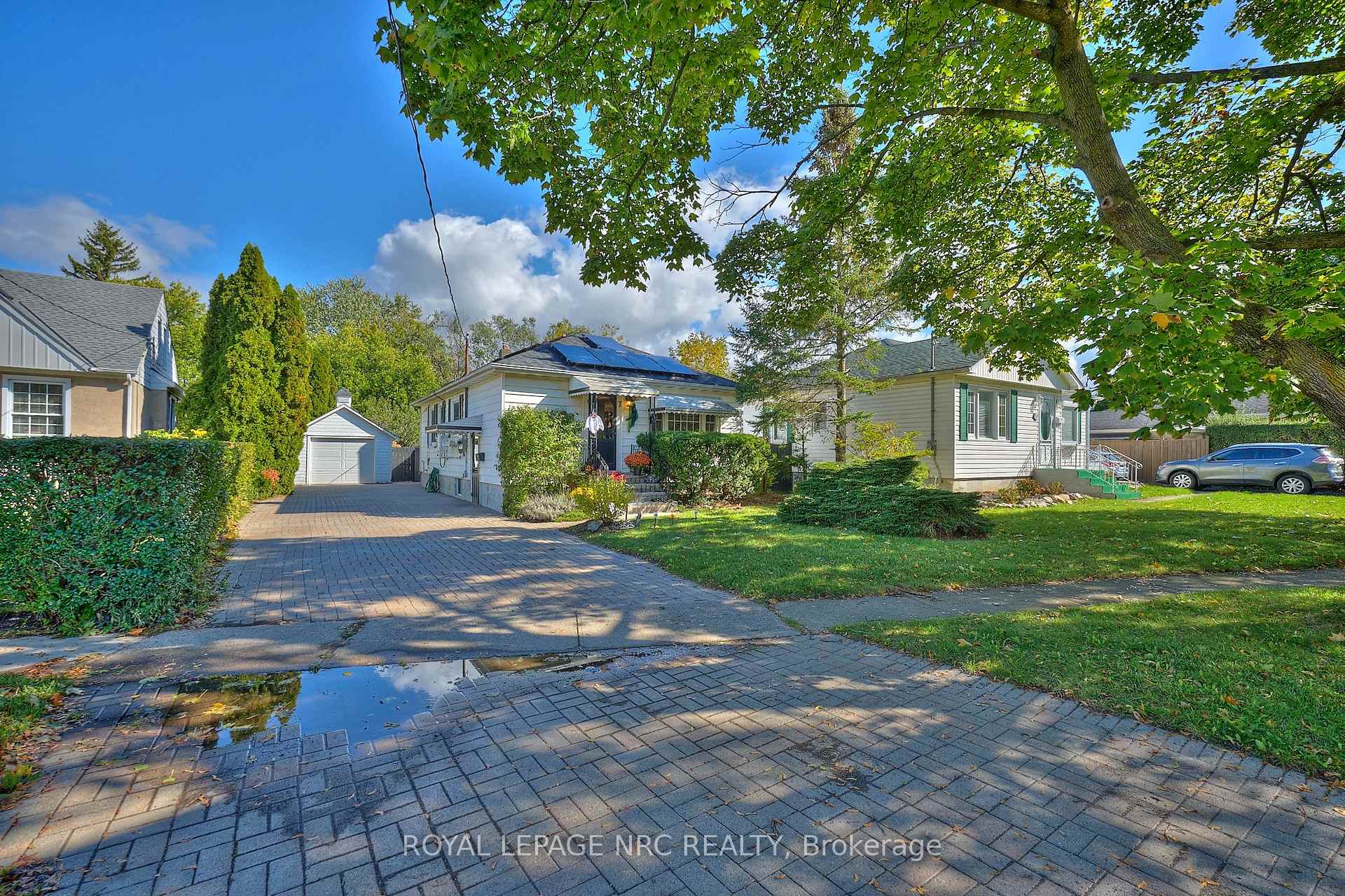 Photo 2 of 7 Hallcrest Avenue, St. Catharines, Vine/Linwell — HOMEH