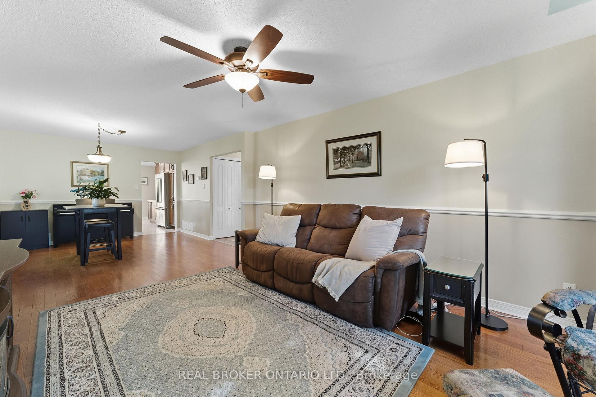 Photo 6 of 6 Candow Crescent, Ottawa, Stittsville (North) — HOMEH