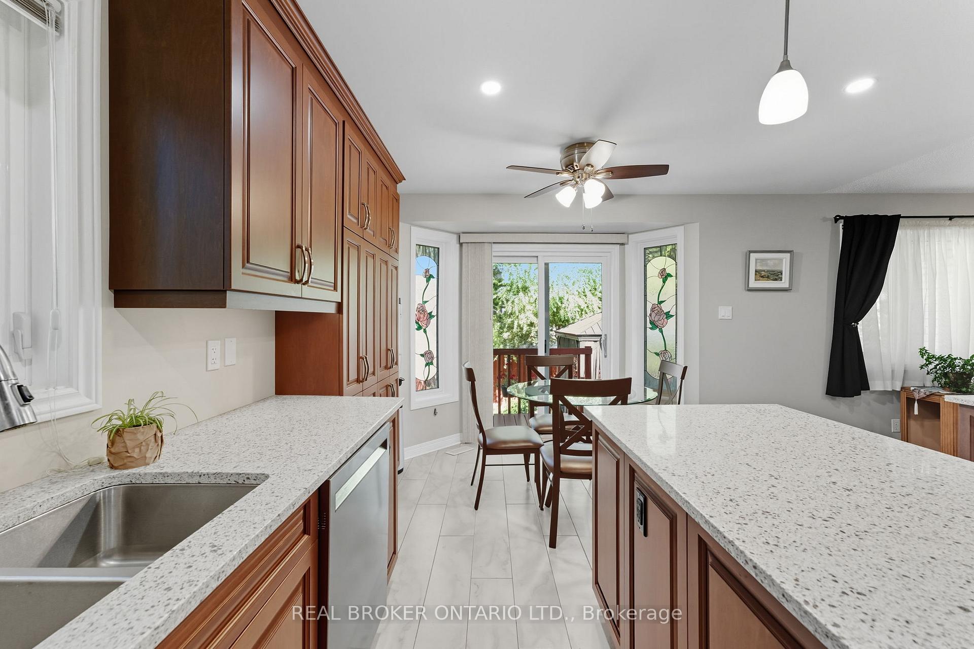 Photo 14 of 6 Candow Crescent, Ottawa, Stittsville (North) — HOMEH