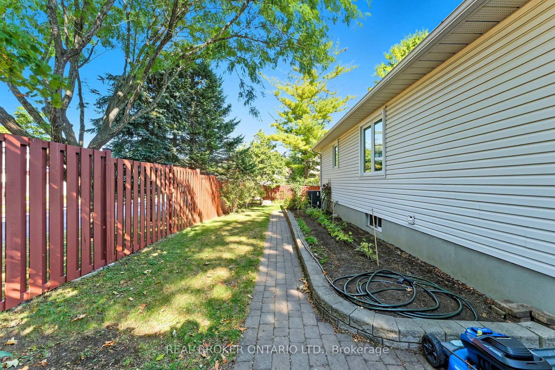 Photo 42 of 6 Candow Crescent, Ottawa, Stittsville (North) — HOMEH
