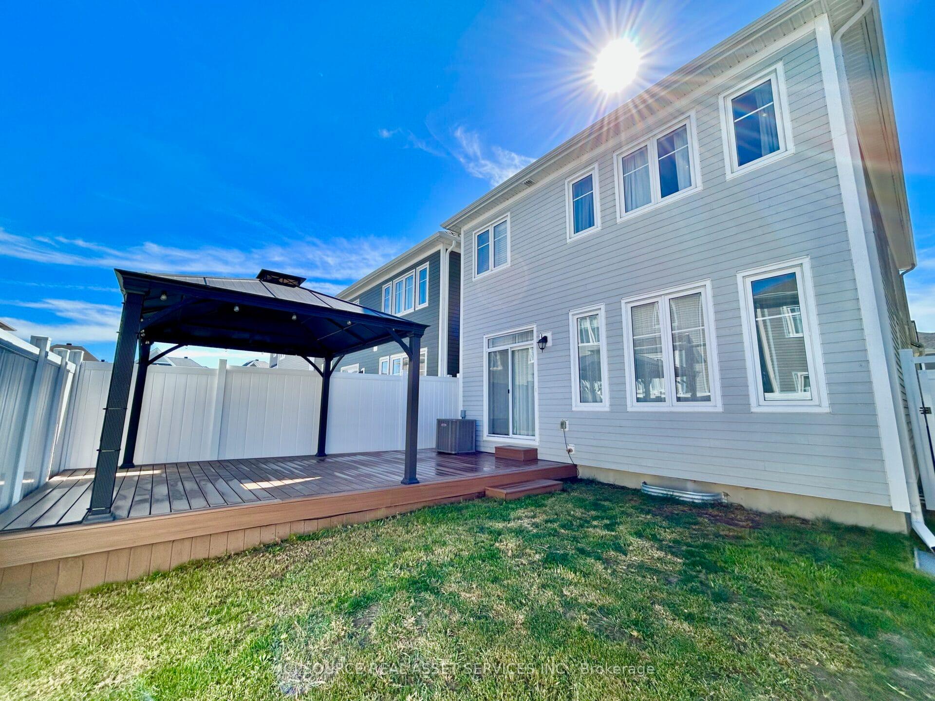 Photo 37 of 106 Equitation Circle, Ottawa, Goulbourn Twp From Franktown Rd/South To Rideau — HOMEH