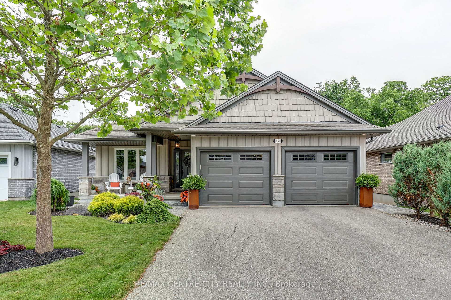 Photo 1 of 22 Deerfield Court, St. Thomas — HOMEH