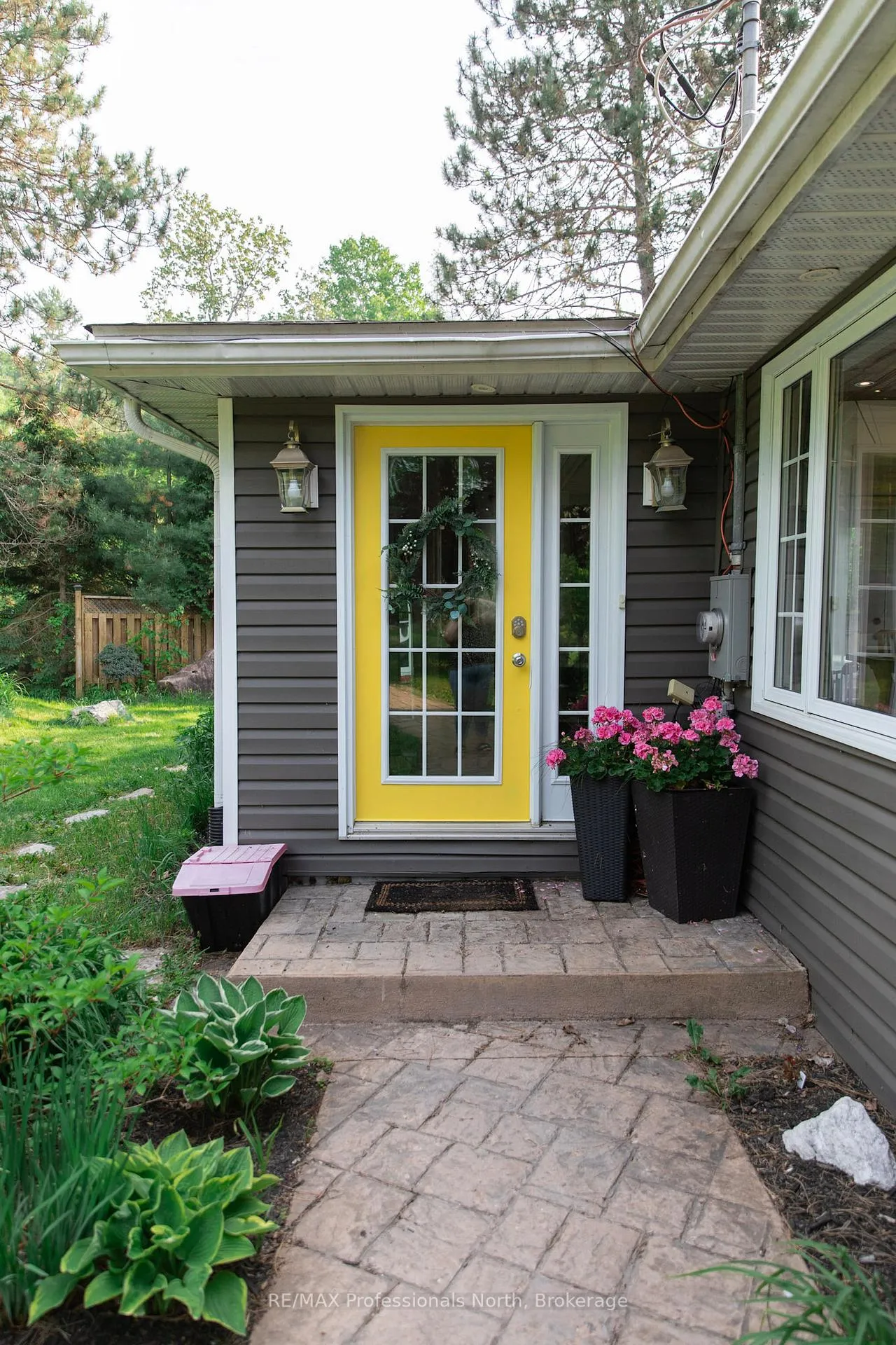 Photo 2 of 22 Robert Drive, Faraday — HOMEH