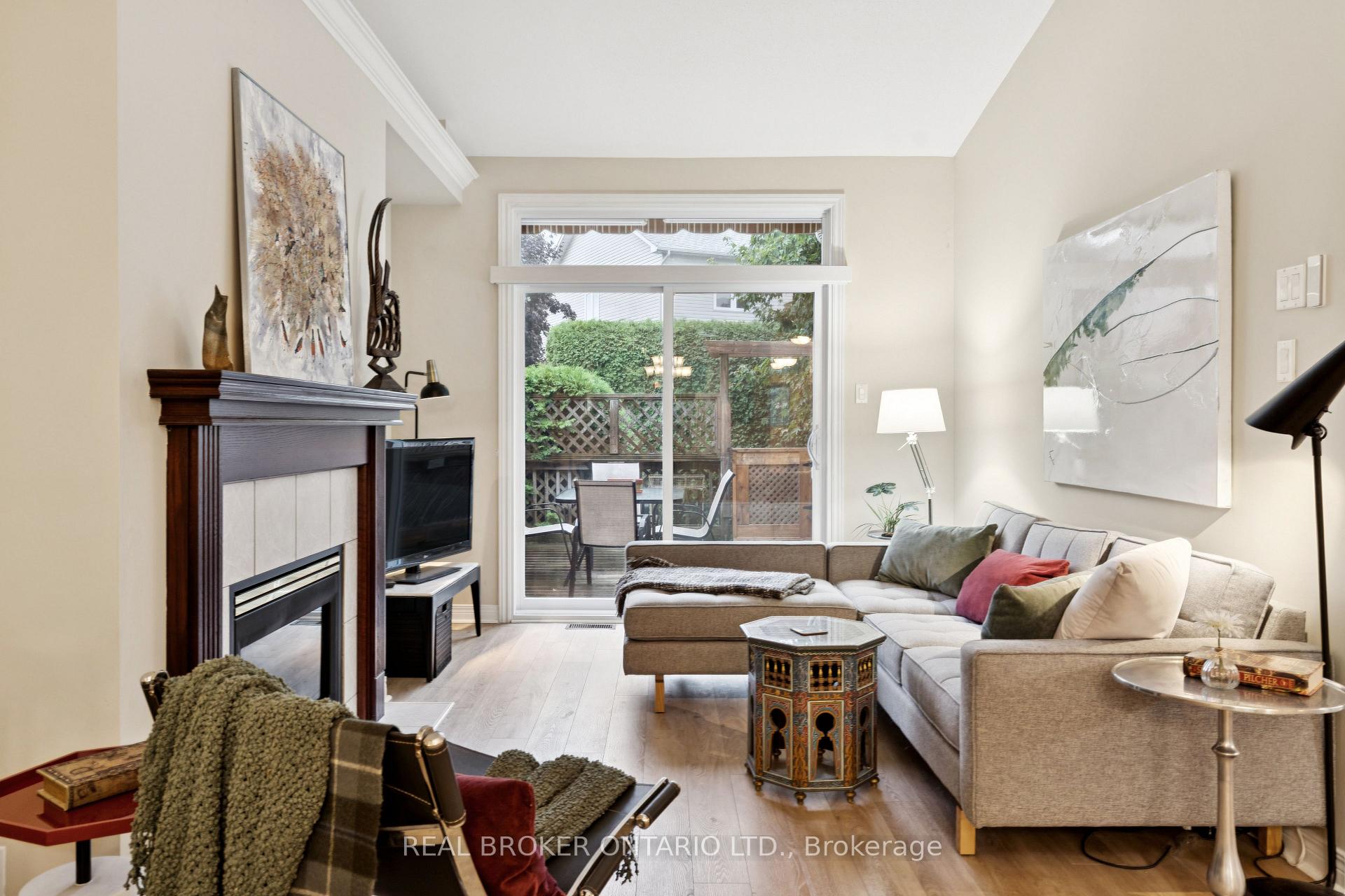 Photo 11 of 29 Sable Run Drive, Ottawa, Stittsville (Central) — HOMEH