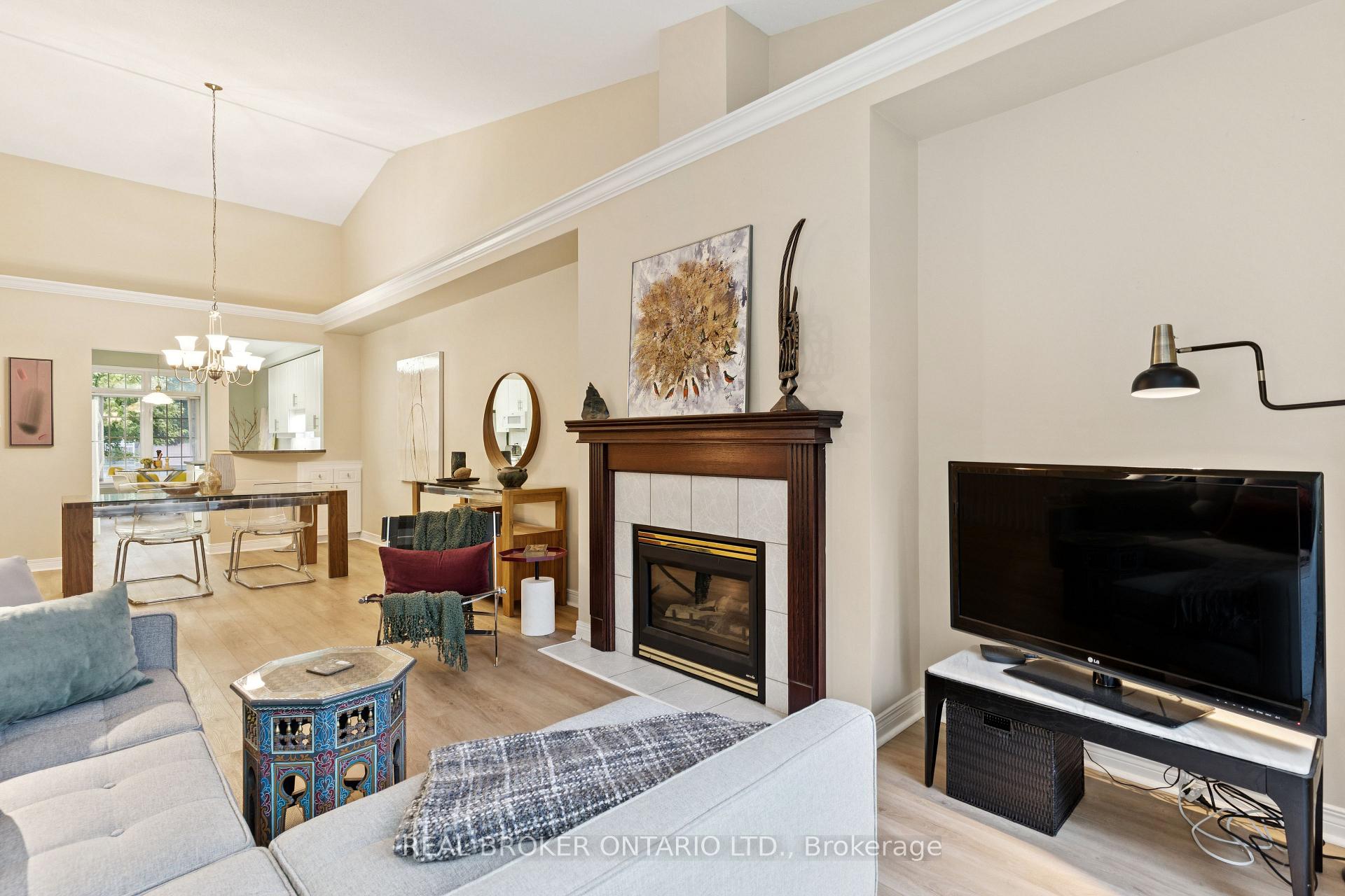 Photo 14 of 29 Sable Run Drive, Ottawa, Stittsville (Central) — HOMEH