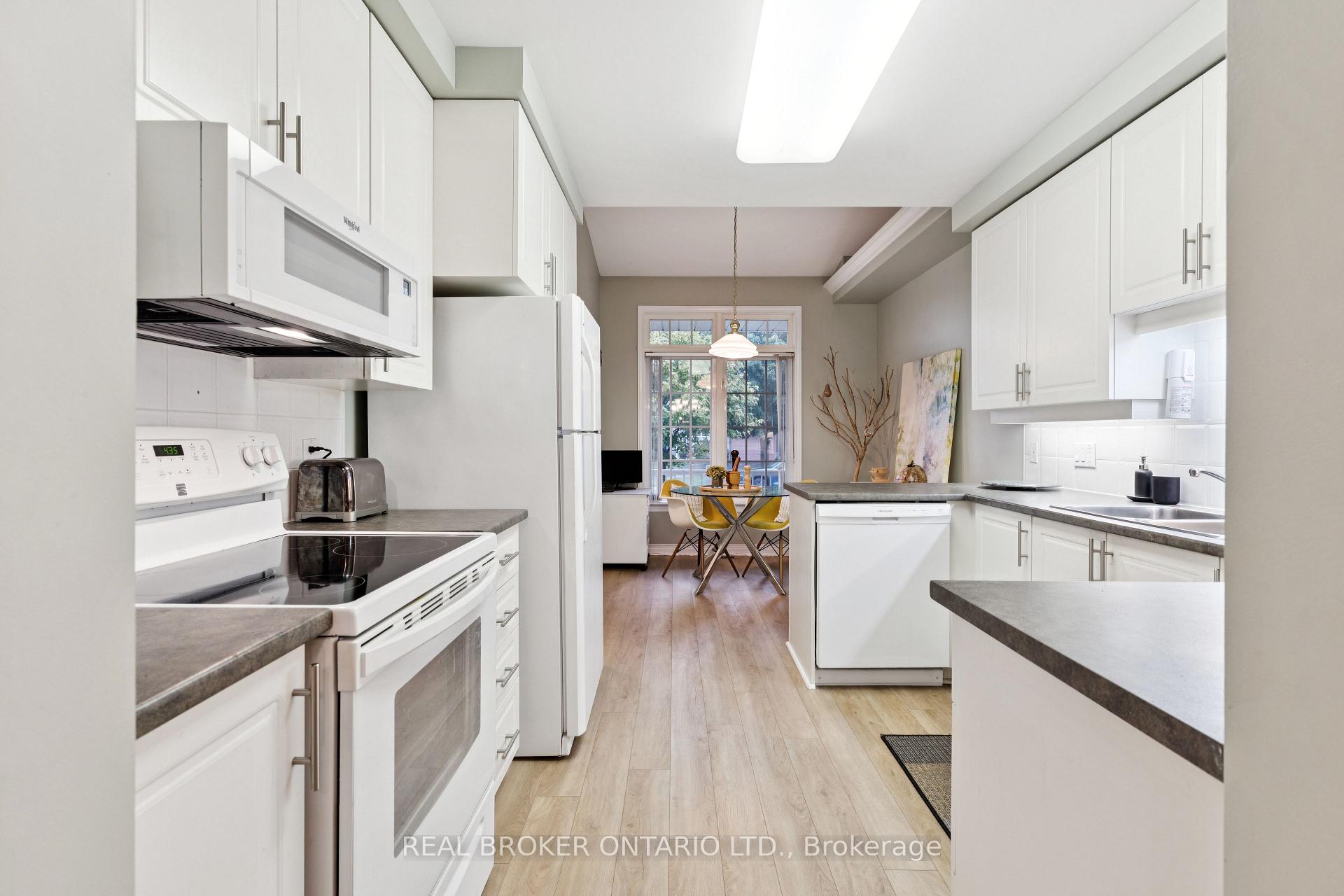 Photo 15 of 29 Sable Run Drive, Ottawa, Stittsville (Central) — HOMEH