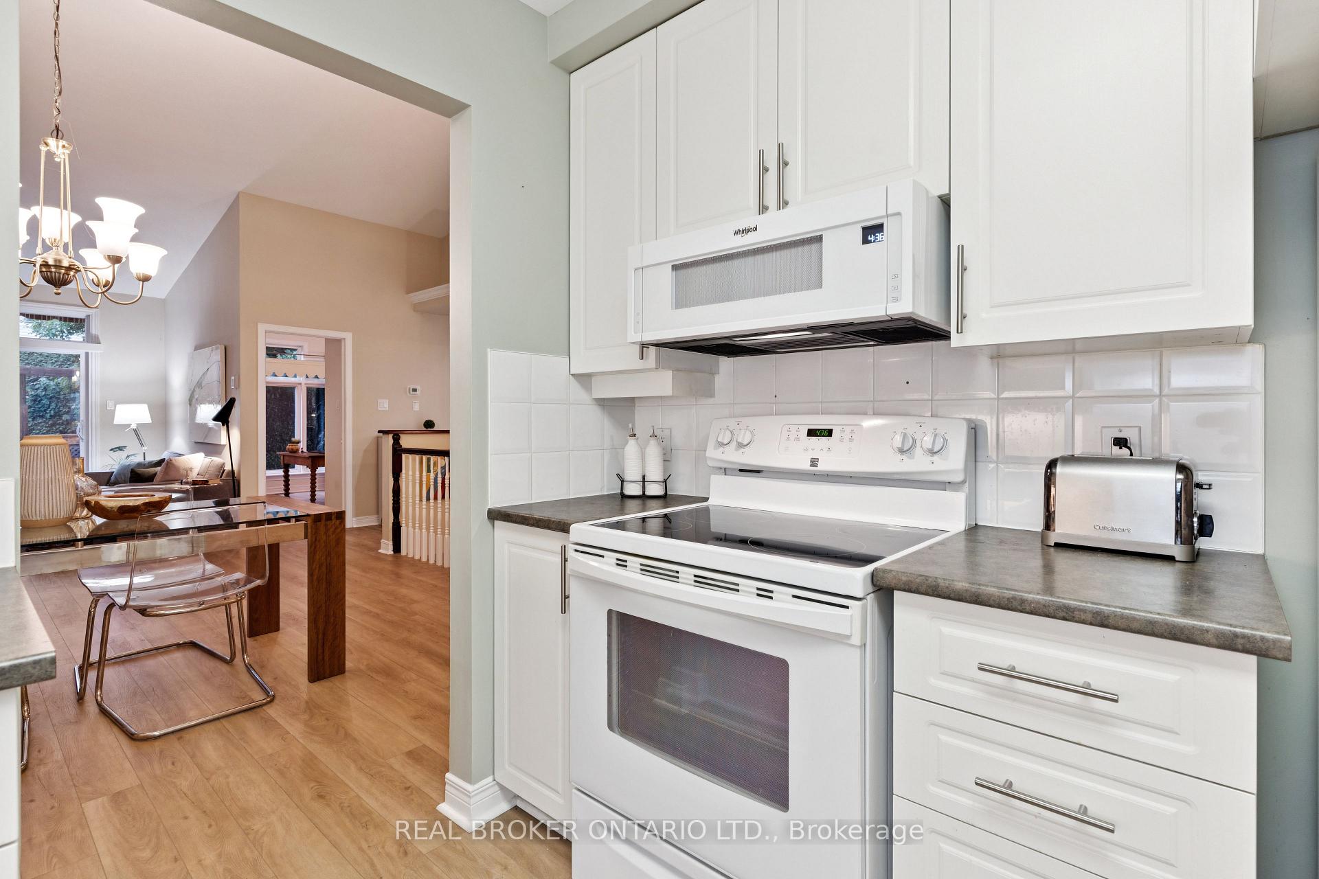 Photo 18 of 29 Sable Run Drive, Ottawa, Stittsville (Central) — HOMEH