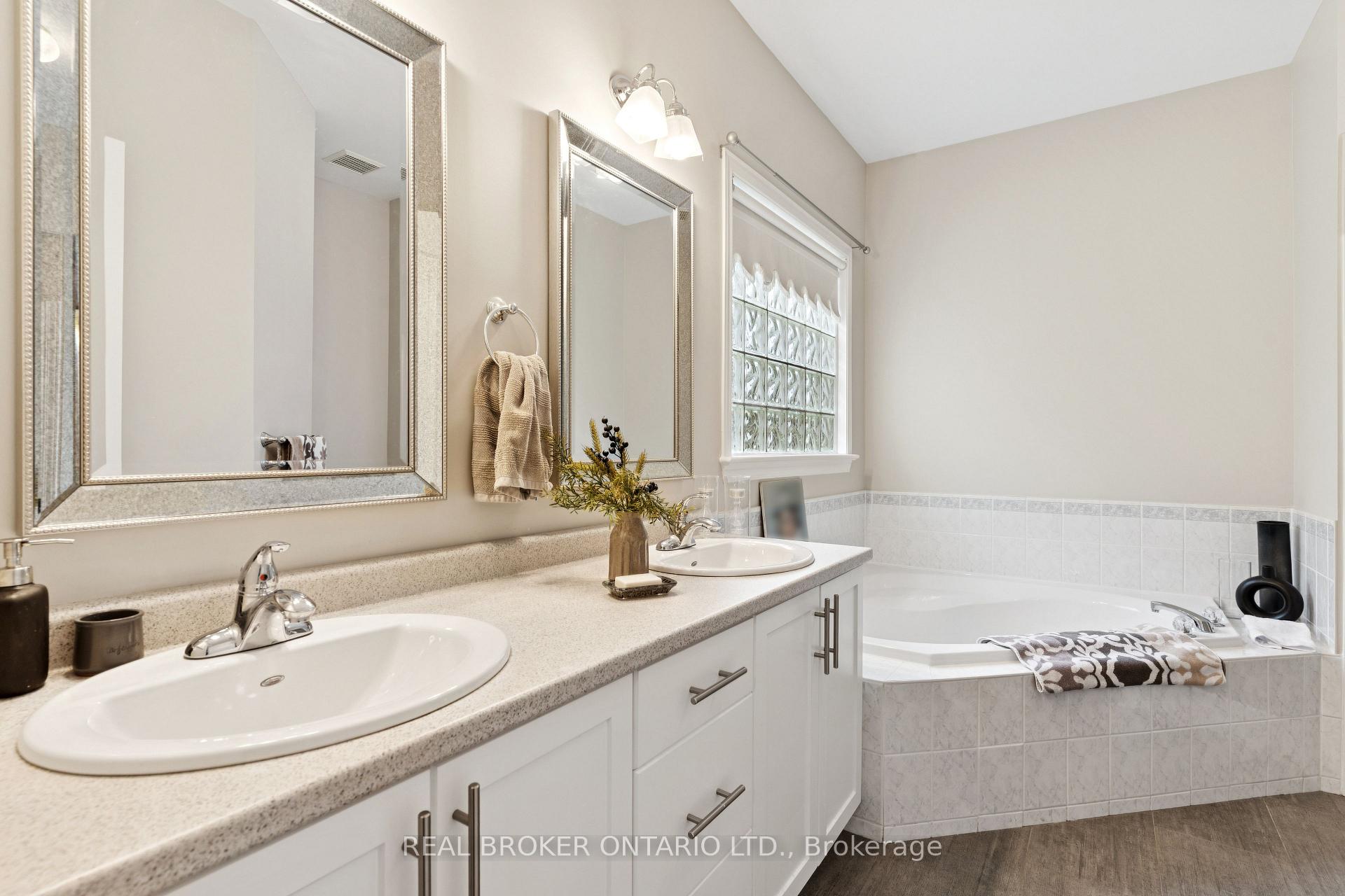 Photo 29 of 29 Sable Run Drive, Ottawa, Stittsville (Central) — HOMEH