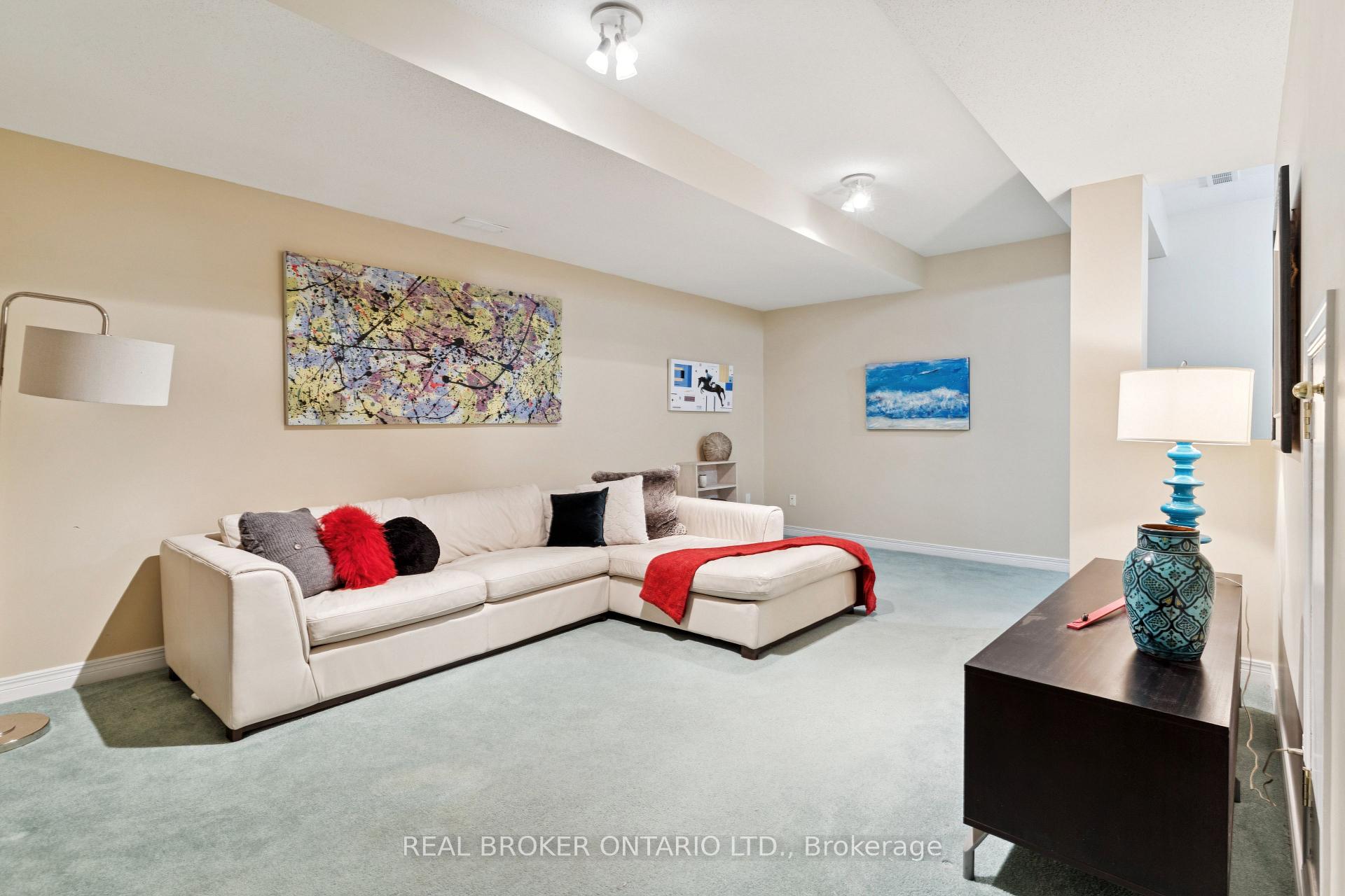 Photo 35 of 29 Sable Run Drive, Ottawa, Stittsville (Central) — HOMEH