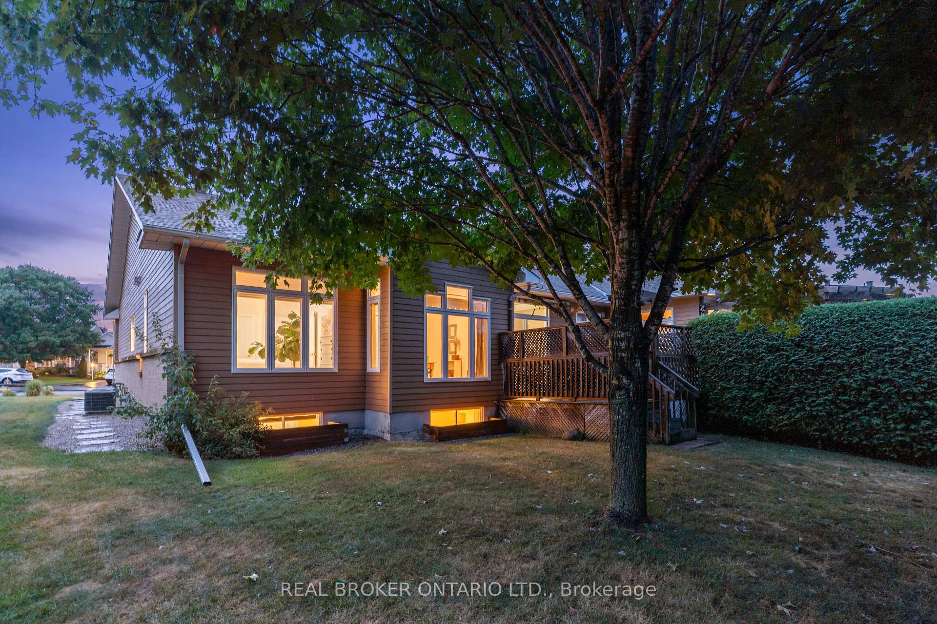 Photo 43 of 29 Sable Run Drive, Ottawa, Stittsville (Central) — HOMEH