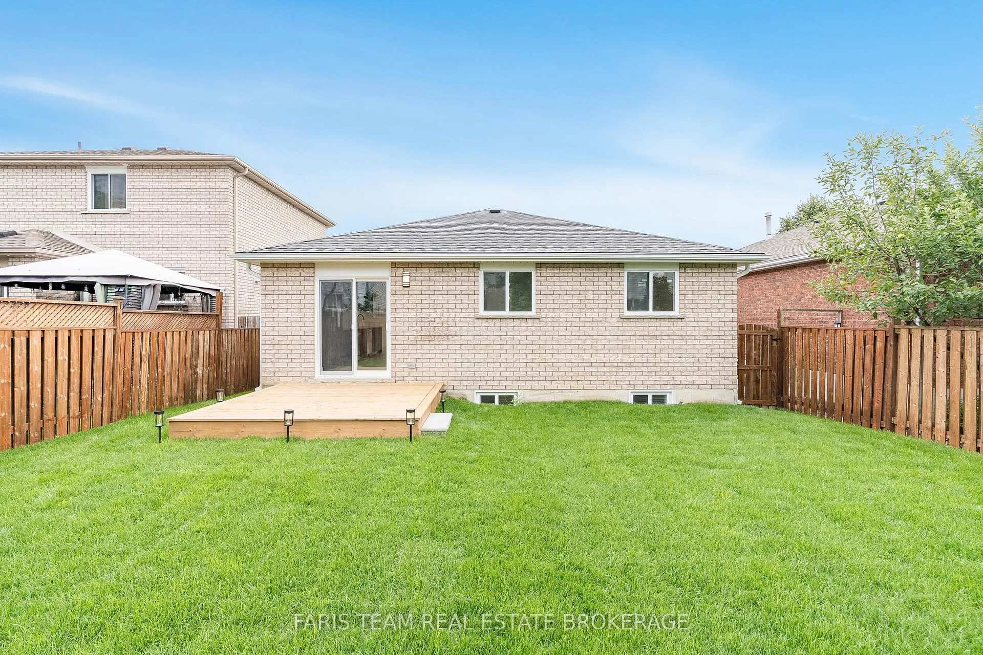 Photo 40 of 233 Wessenger Drive, Barrie, Holly — HOMEH